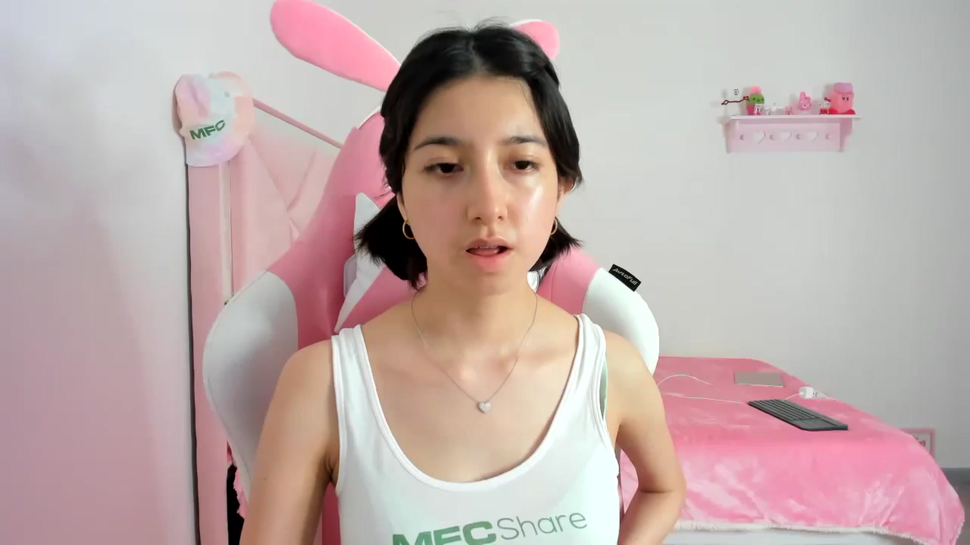 Gallery image thumbnail from Cherrycute666's myfreecams stream on, 02/03/2024, 01:30 image 9 of 20