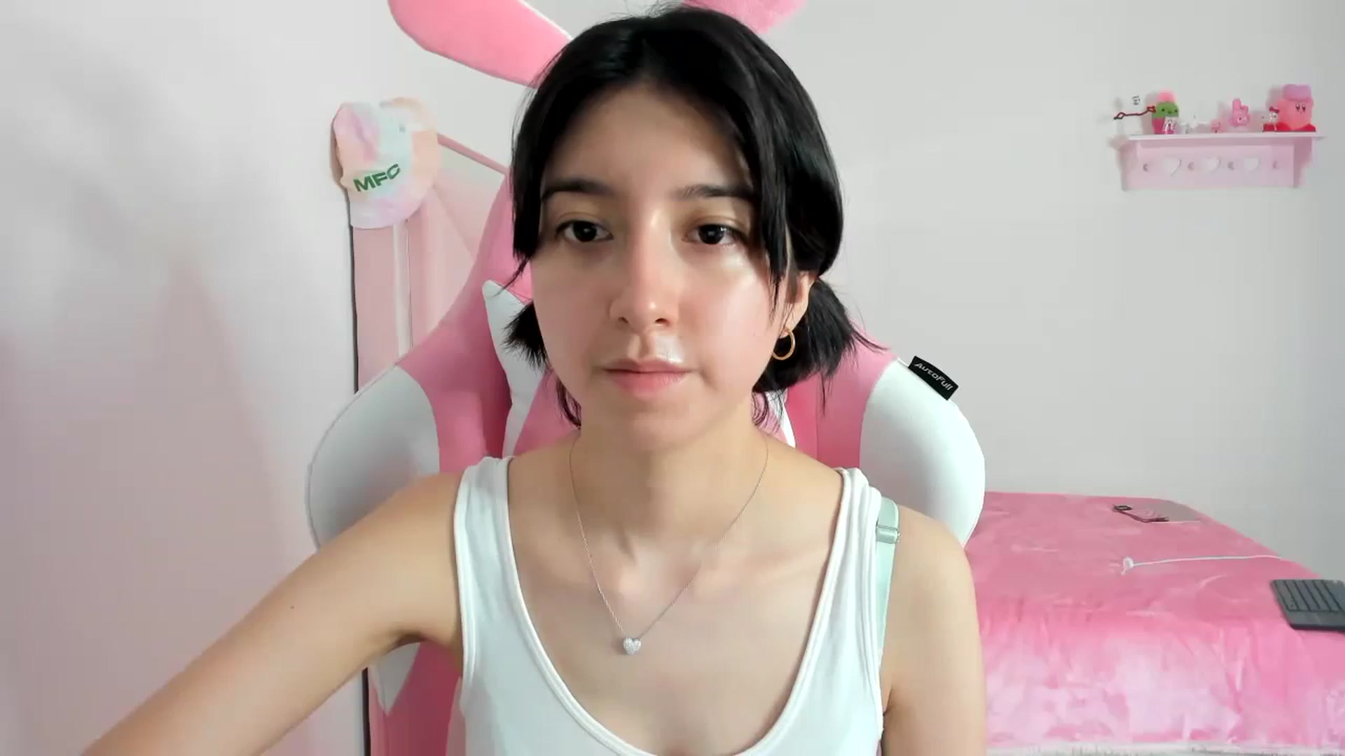 Gallery image thumbnail from Cherrycute666's myfreecams stream on, 02/03/2024, 07:51 image 9 of 20