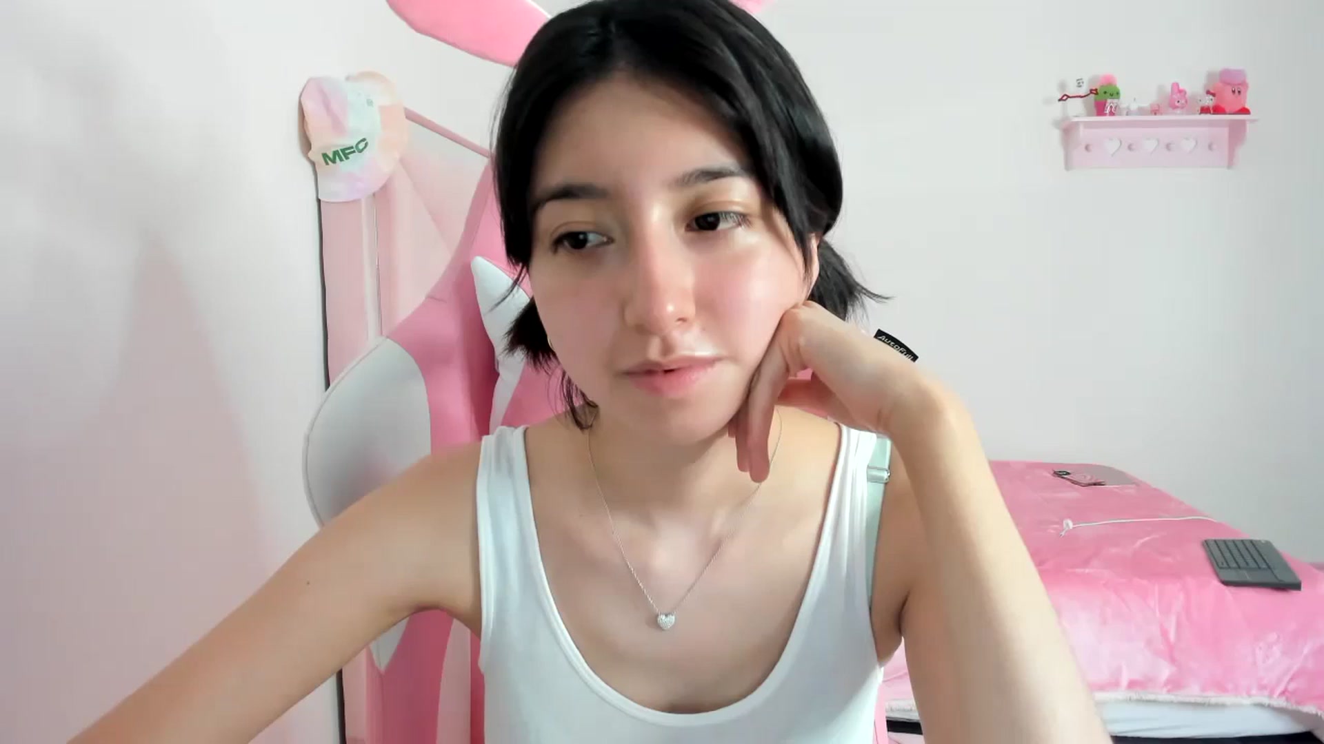 Gallery image thumbnail from Cherrycute666's myfreecams stream on, 02/03/2024, 07:51 image 12 of 20