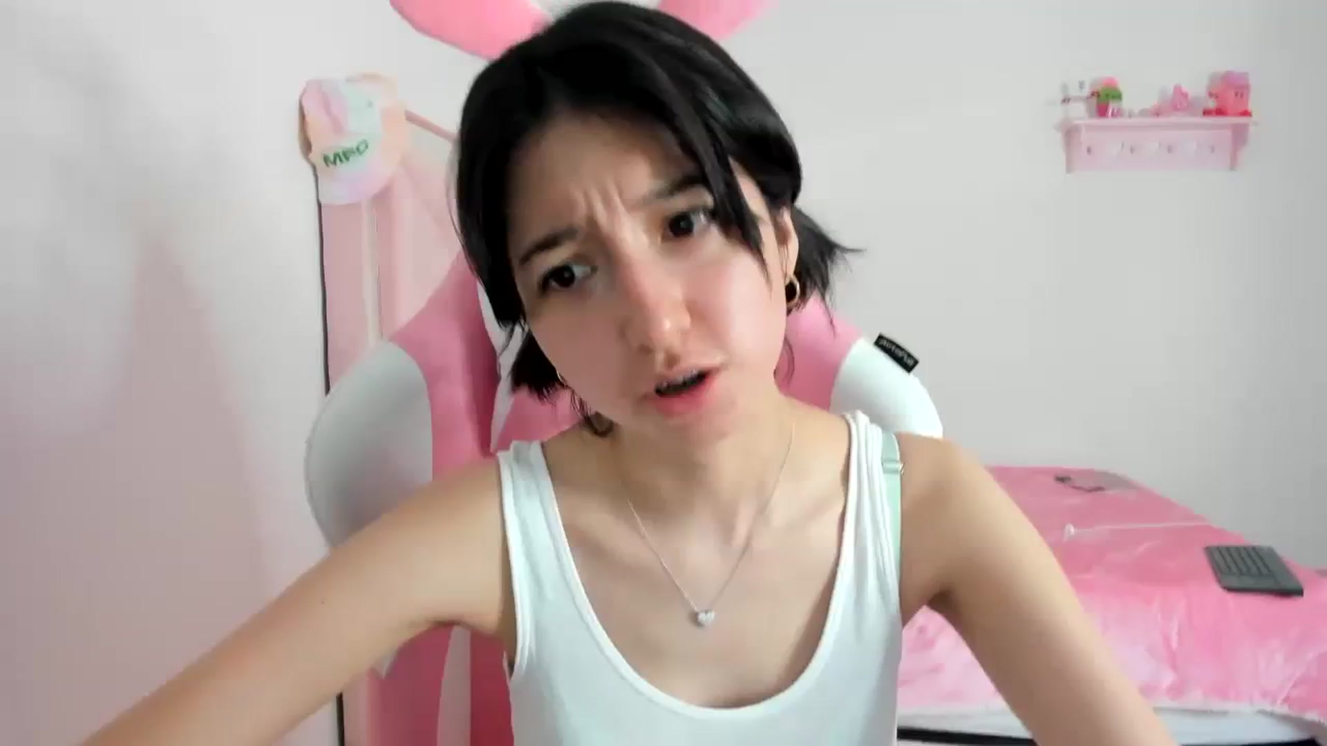 Gallery image thumbnail from Cherrycute666's myfreecams stream on, 02/03/2024, 07:51 image 11 of 20