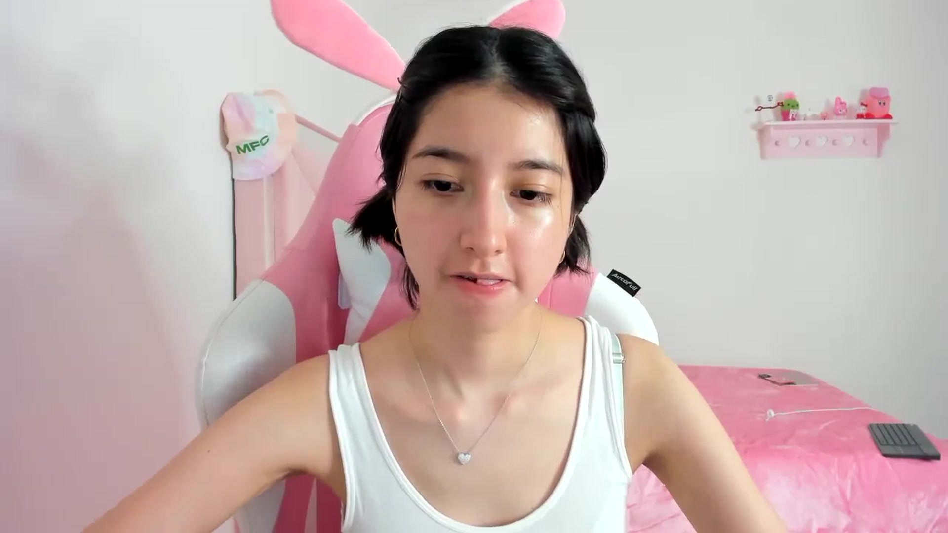 Gallery image thumbnail from Cherrycute666's myfreecams stream on, 02/03/2024, 08:30 image 12 of 20