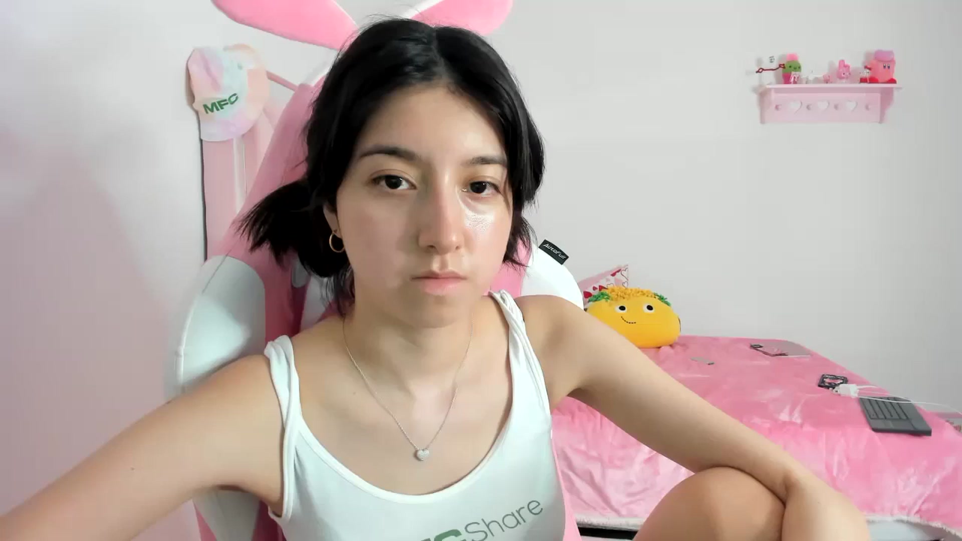 Gallery image thumbnail from Cherrycute666's myfreecams stream on, 02/03/2024, 11:37 image 9 of 20