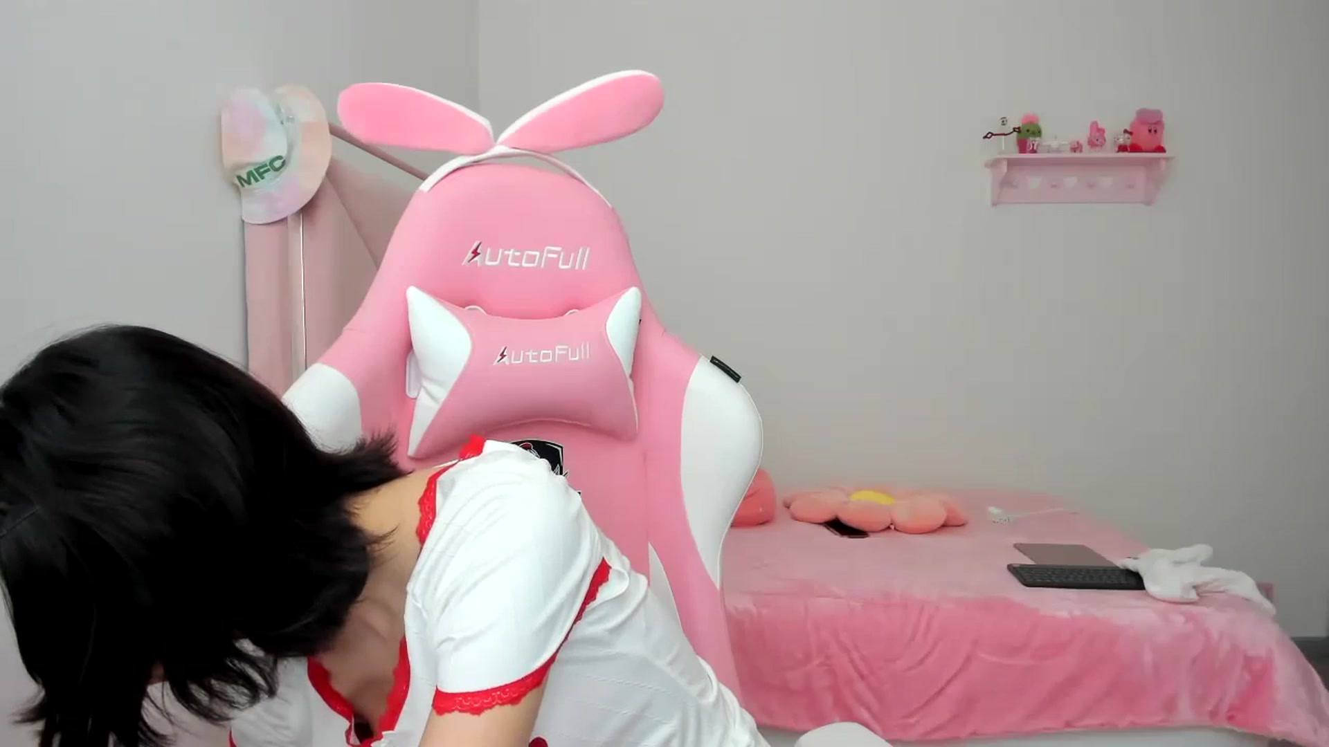 Gallery image thumbnail from Cherrycute666's myfreecams stream on, 02/03/2024, 23:08 image 20 of 20