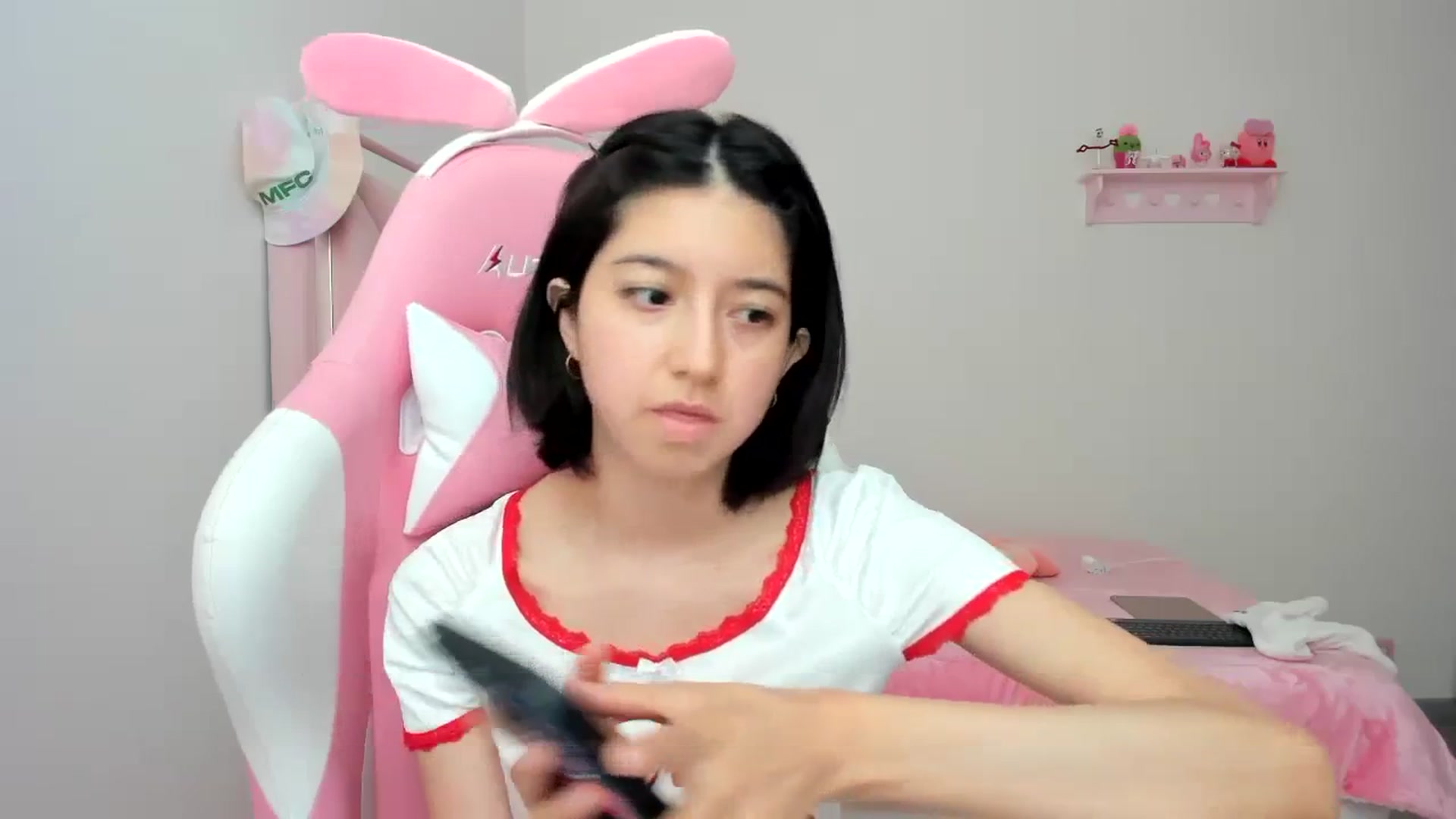 Gallery image thumbnail from Cherrycute666's myfreecams stream on, 02/03/2024, 23:08 image 10 of 20