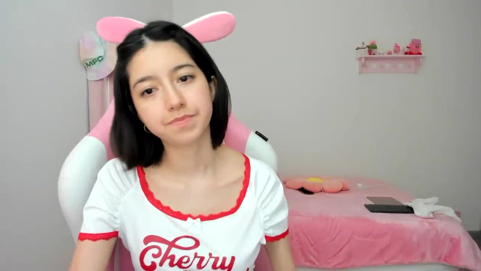 Gallery image thumbnail from Cherrycute666's myfreecams stream on, 02/03/2024, 23:08 image 18 of 20