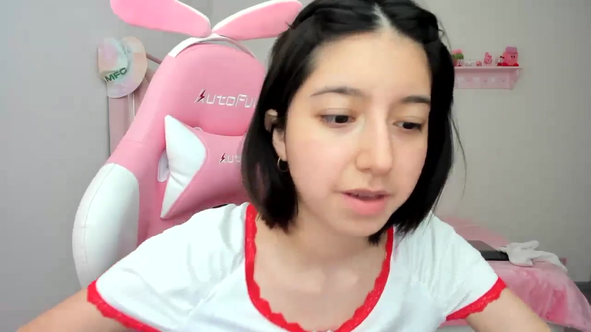 Gallery image thumbnail from Cherrycute666's myfreecams stream on, 02/03/2024, 23:08 image 16 of 20