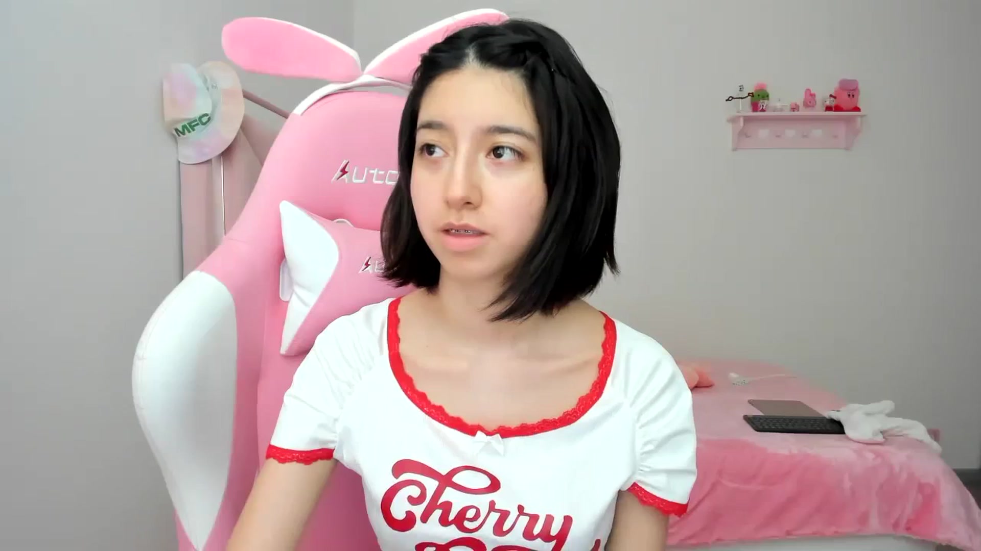 Gallery image thumbnail from Cherrycute666's myfreecams stream on, 02/03/2024, 23:08 image 19 of 20