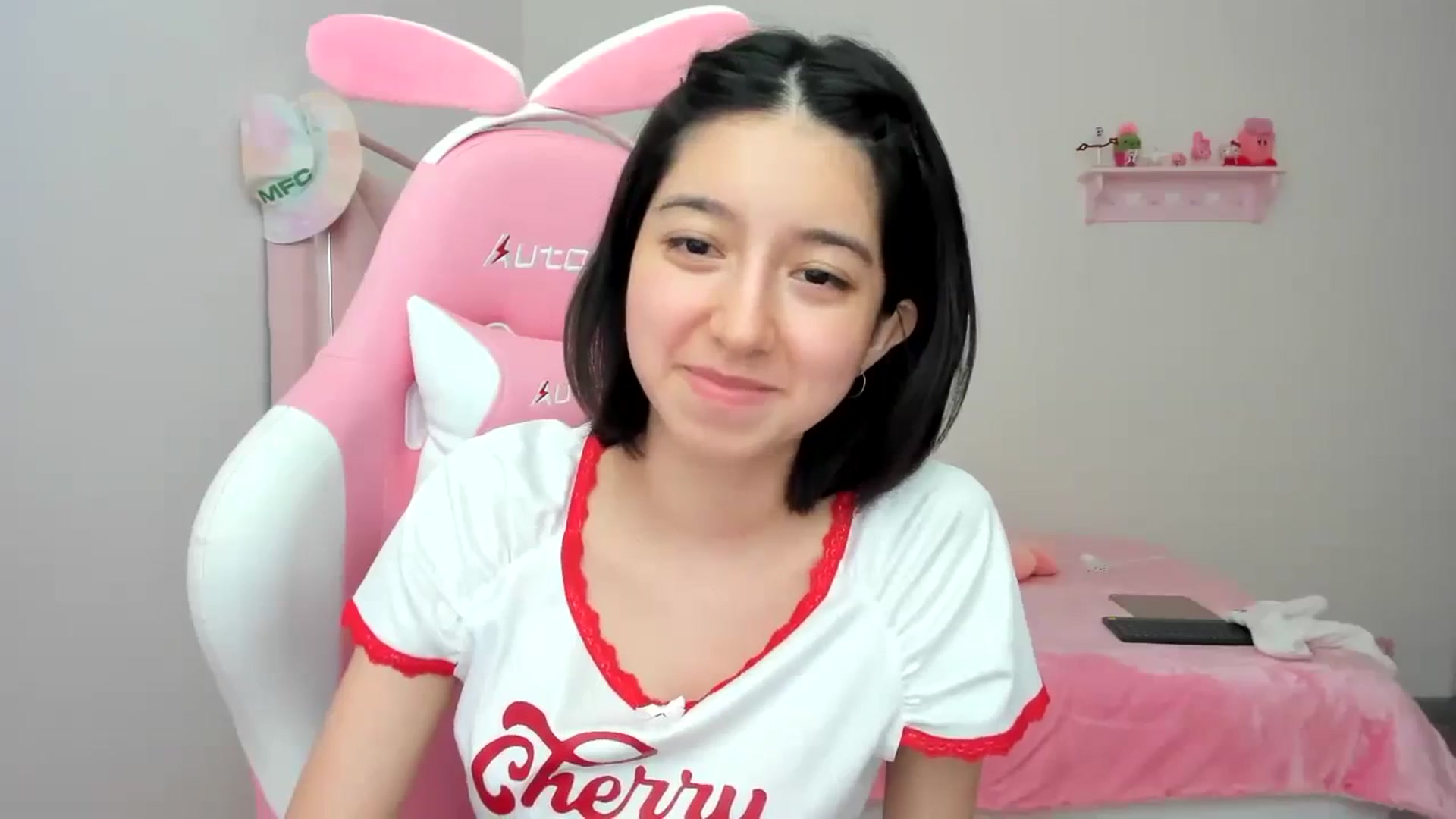 Gallery image thumbnail from Cherrycute666's myfreecams stream on, 02/03/2024, 23:08 image 12 of 20