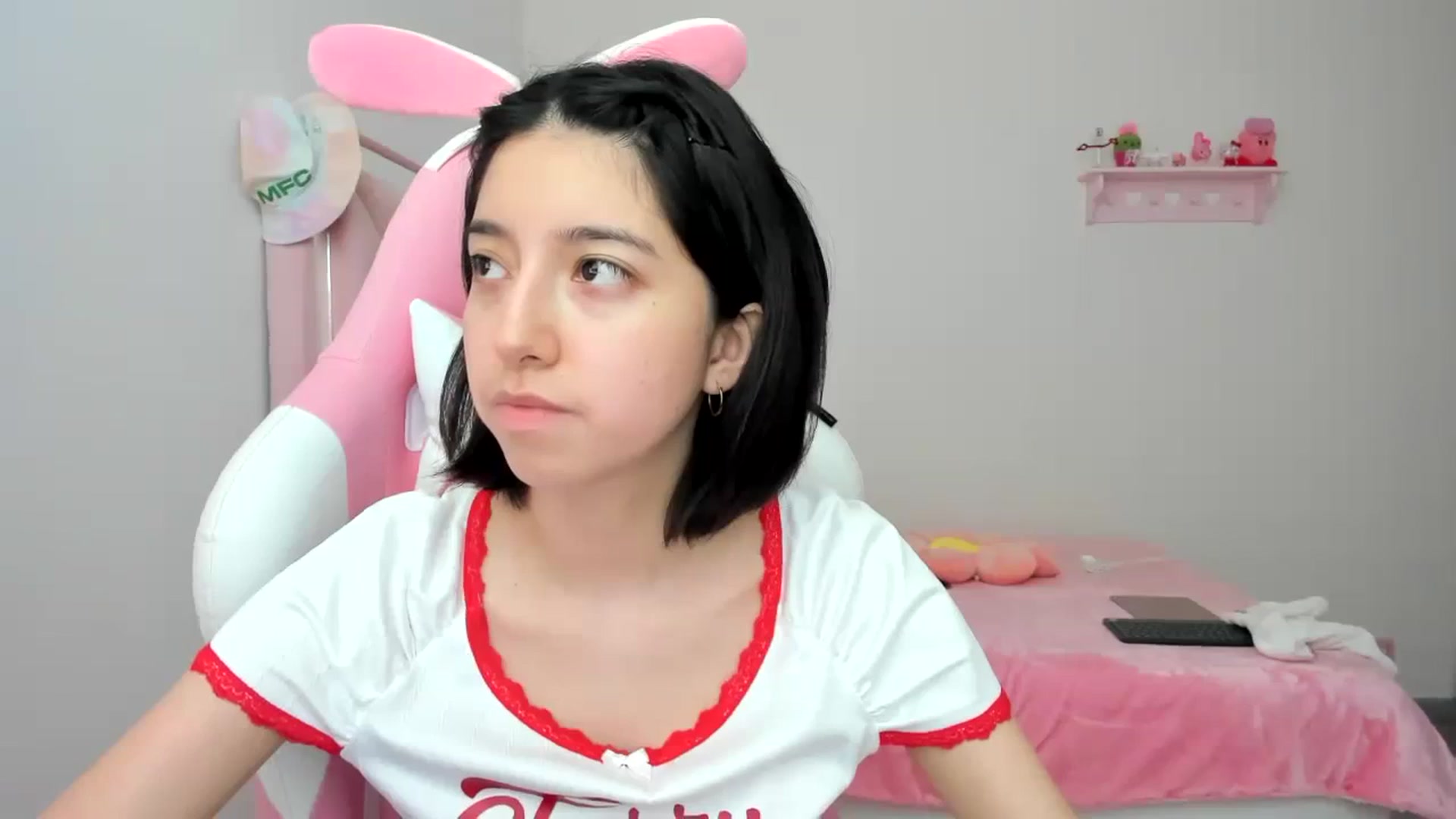 Gallery image thumbnail from Cherrycute666's myfreecams stream on, 02/03/2024, 23:08 image 15 of 20