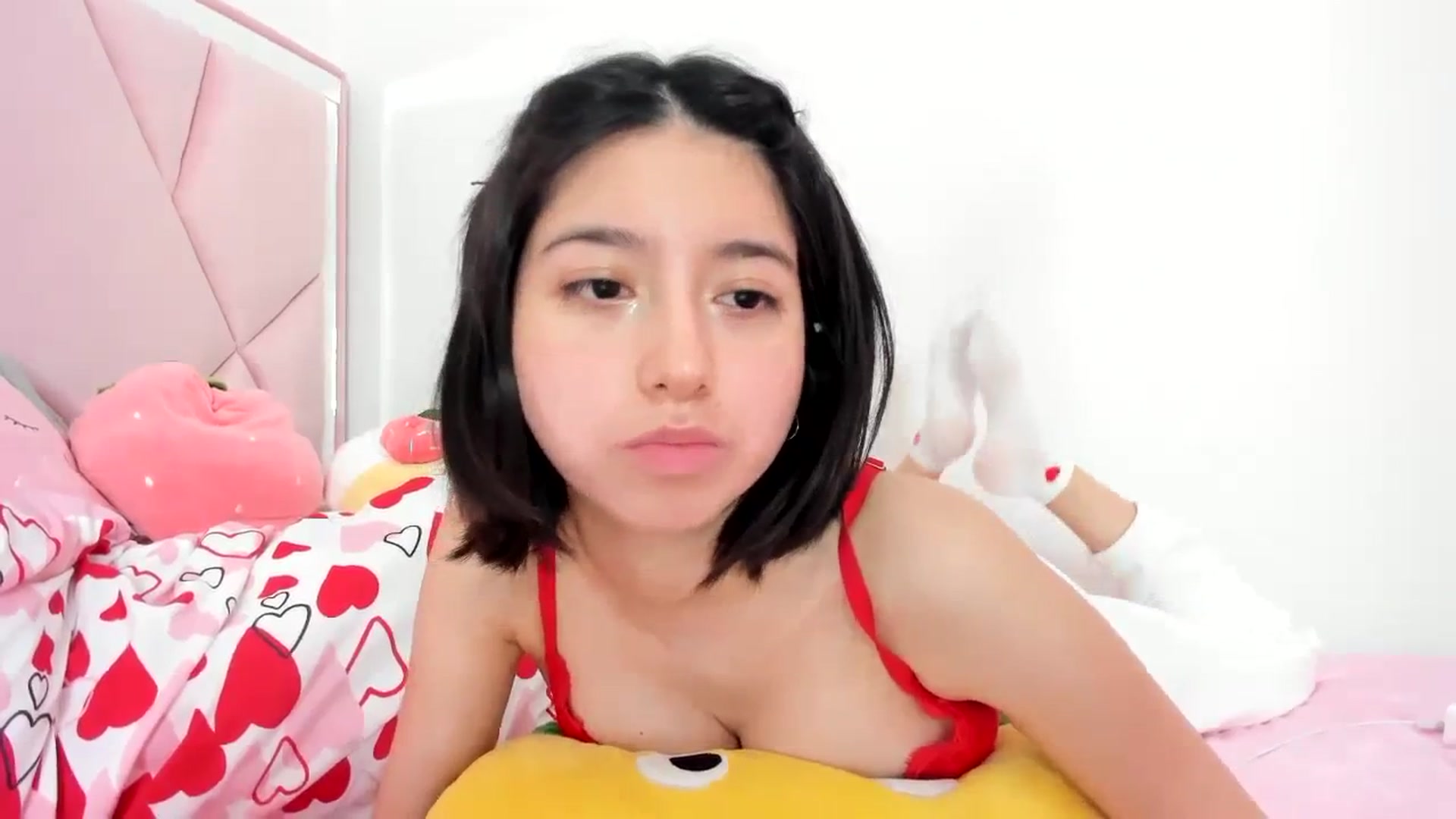 Gallery image thumbnail from Cherrycute666's myfreecams stream on, 02/04/2024, 04:44 image 11 of 20