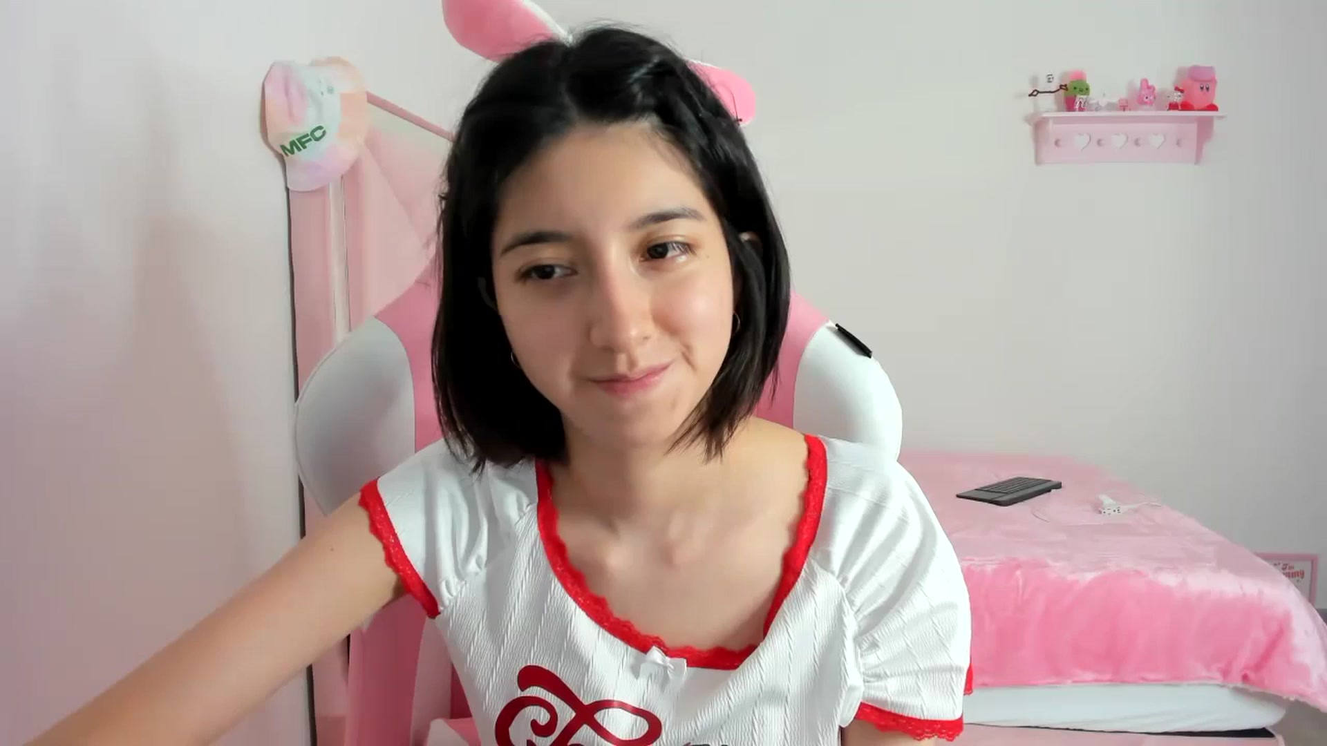 Gallery image thumbnail from Cherrycute666's myfreecams stream on, 02/04/2024, 12:30 image 17 of 20