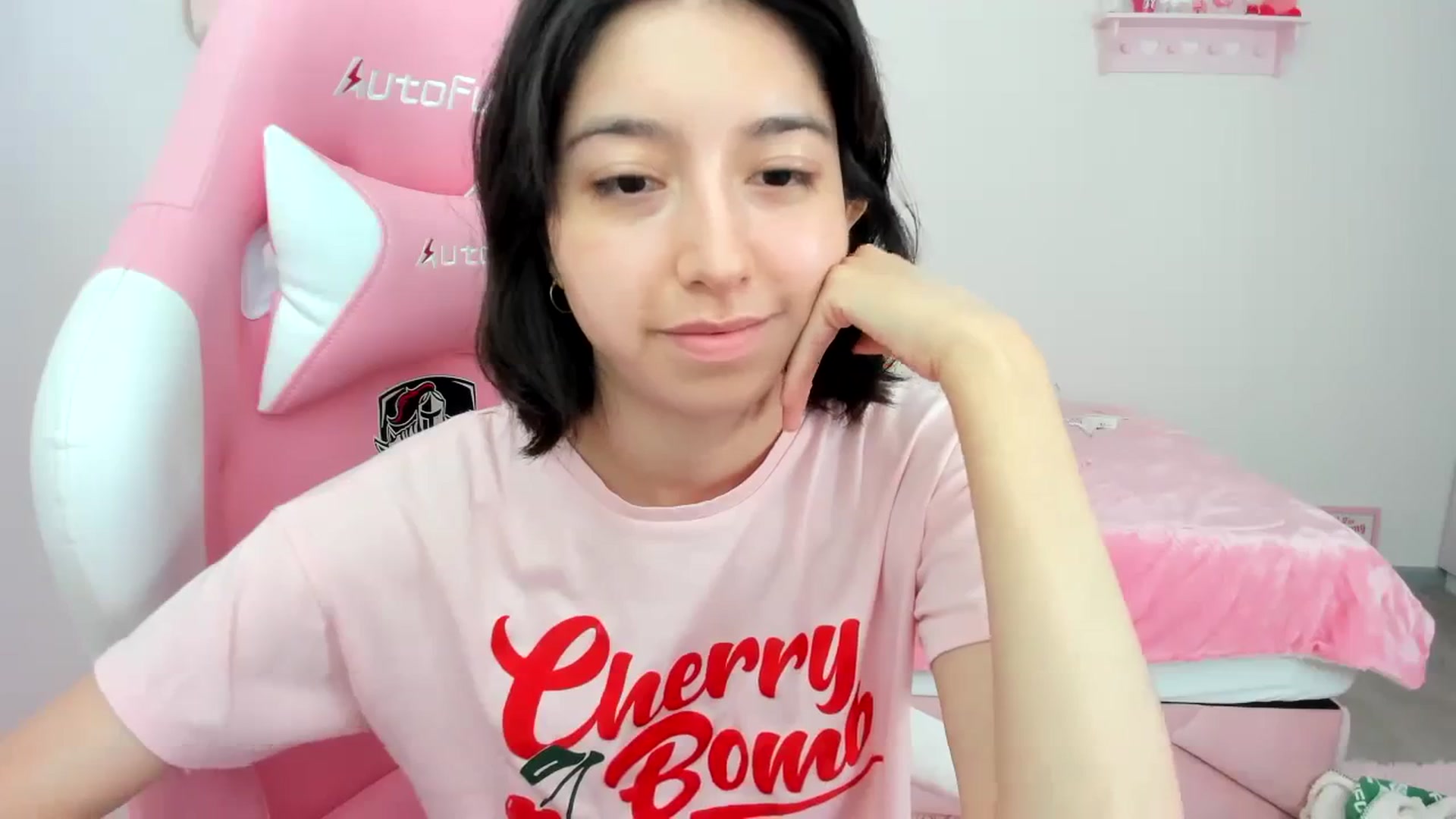 Gallery image thumbnail from Cherrycute666's myfreecams stream on, 02/05/2024, 17:30 image 4 of 20