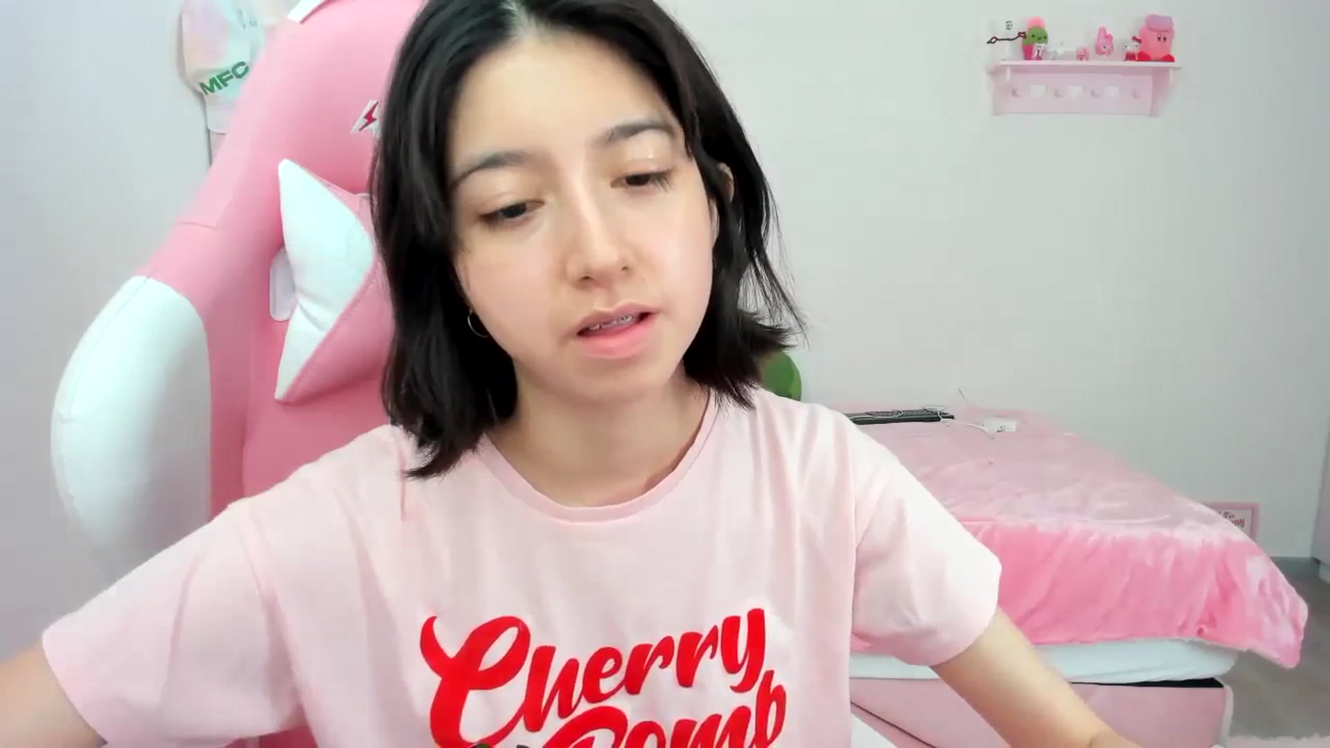 Gallery image thumbnail from Cherrycute666's myfreecams stream on, 02/05/2024, 17:30 image 14 of 20