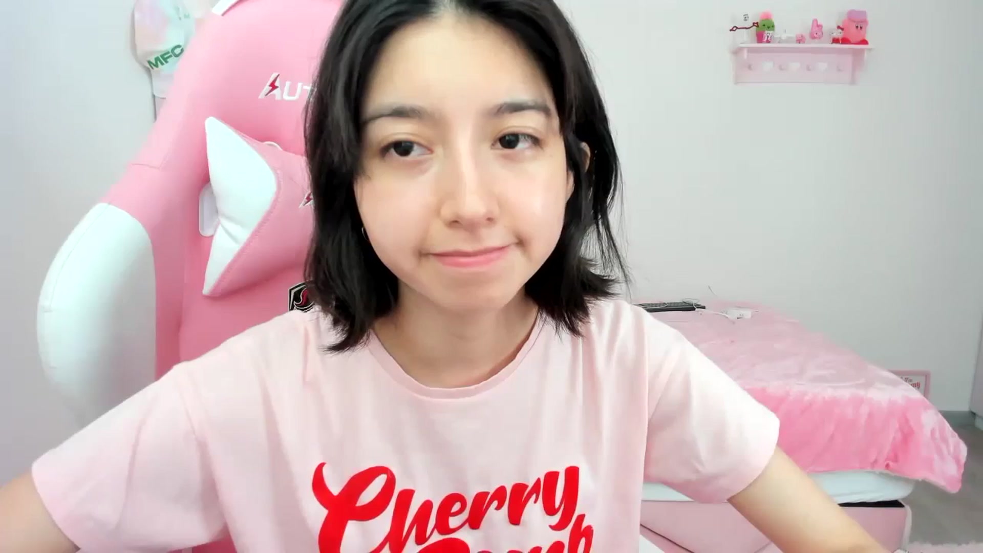 Gallery image thumbnail from Cherrycute666's myfreecams stream on, 02/05/2024, 17:30 image 13 of 20