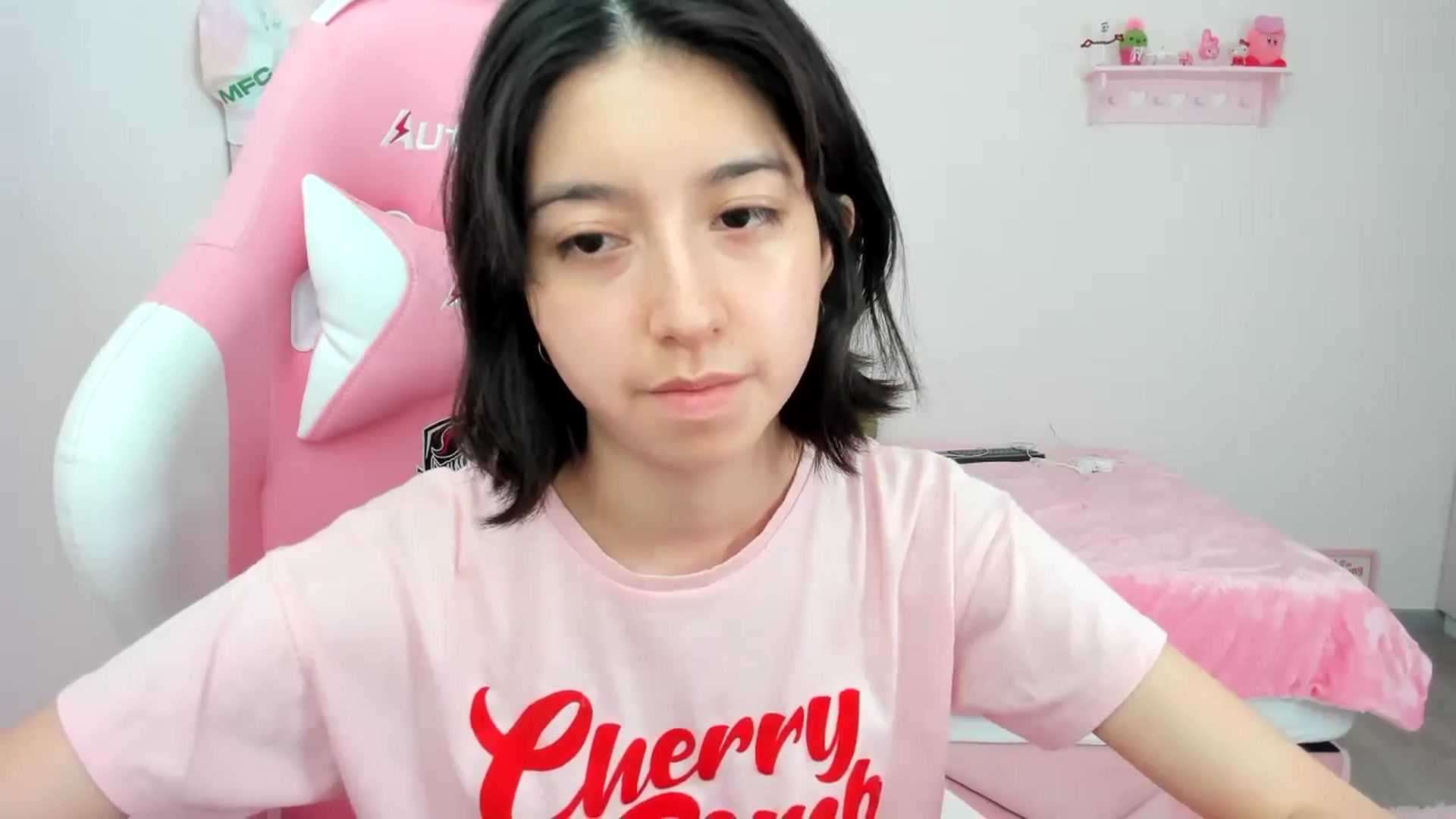 Gallery image thumbnail from Cherrycute666's myfreecams stream on, 02/05/2024, 17:30 image 12 of 20