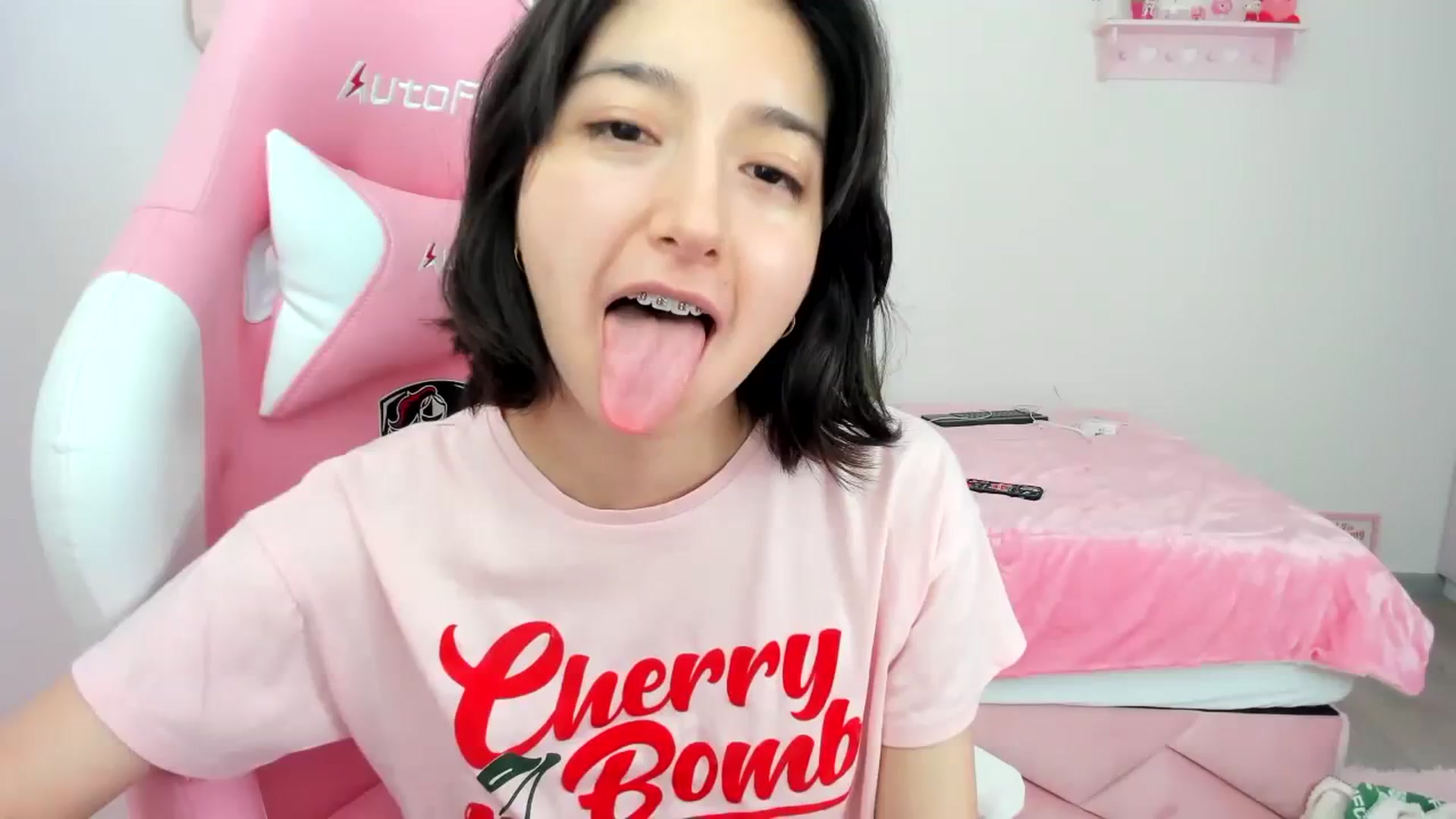 Gallery image thumbnail from Cherrycute666's myfreecams stream on, 02/05/2024, 17:30 image 1 of 20