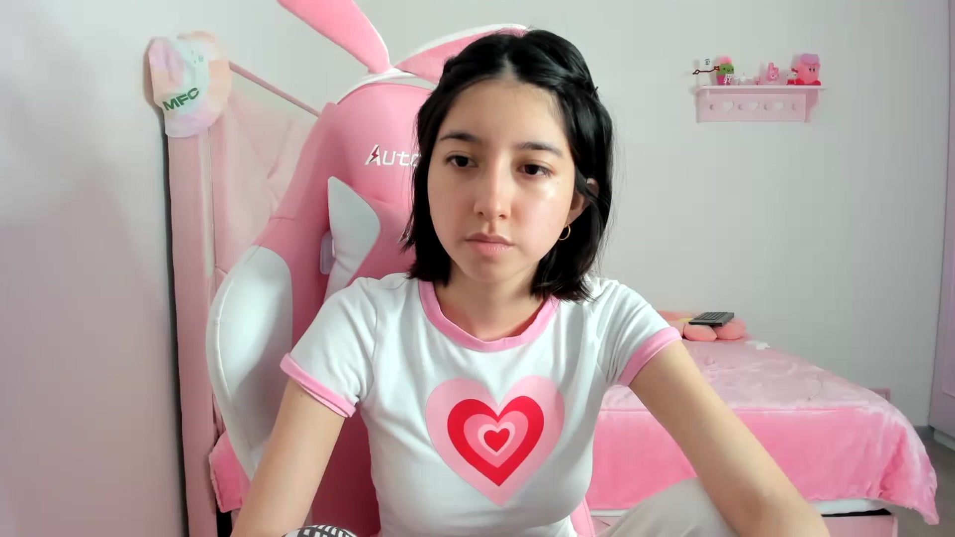 Gallery image thumbnail from Cherrycute666's myfreecams stream on, 02/07/2024, 04:03 image 2 of 20