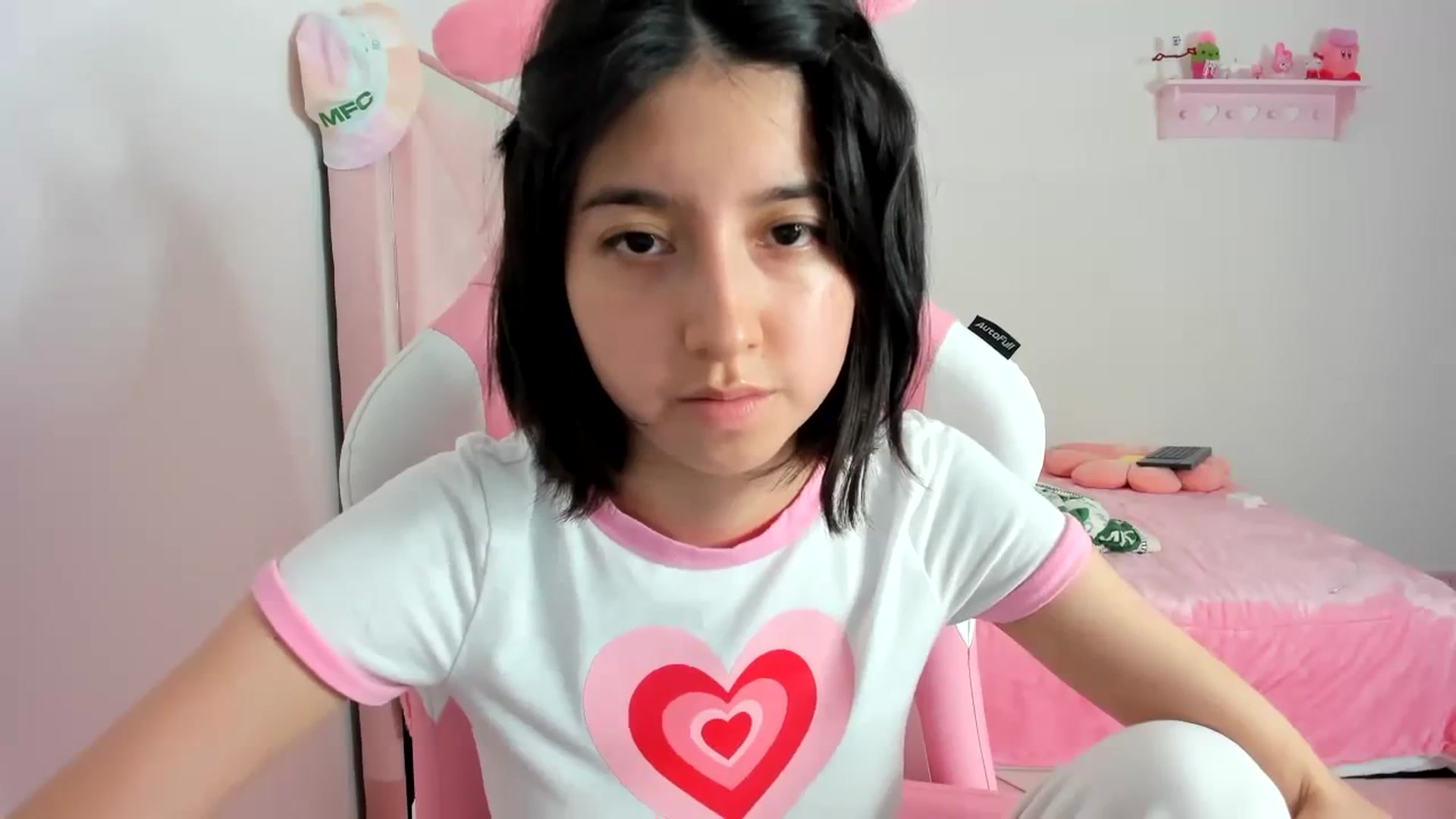 Gallery image thumbnail from Cherrycute666's myfreecams stream on, 02/07/2024, 04:35 image 9 of 20