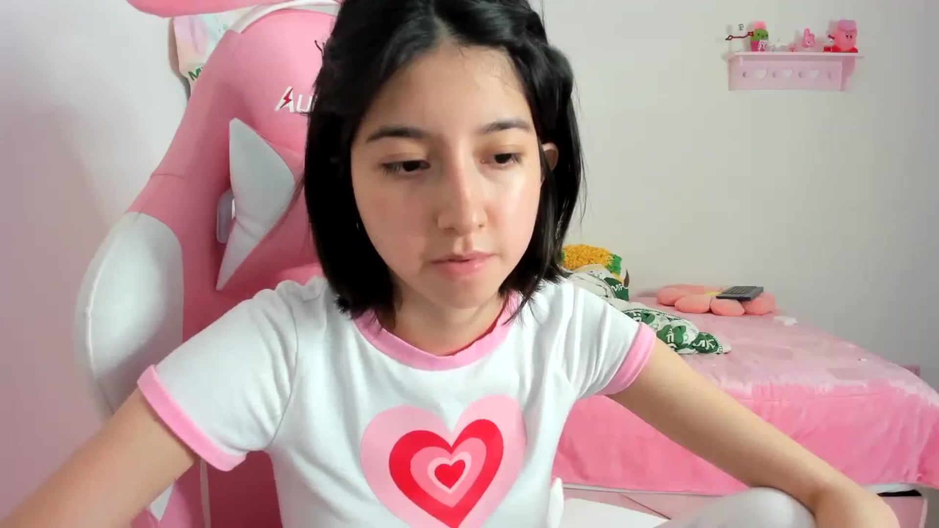 Gallery image thumbnail from Cherrycute666's myfreecams stream on, 02/07/2024, 05:34 image 9 of 20