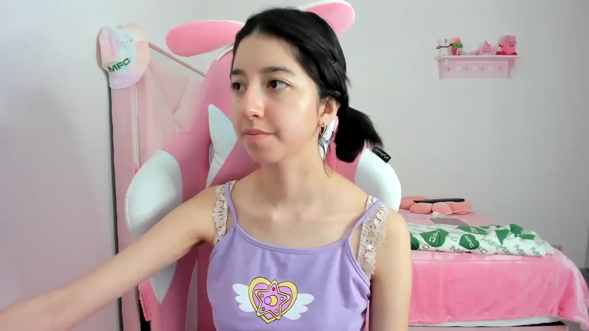 Gallery image thumbnail from Cherrycute666's myfreecams stream on, 02/07/2024, 15:47 image 8 of 20
