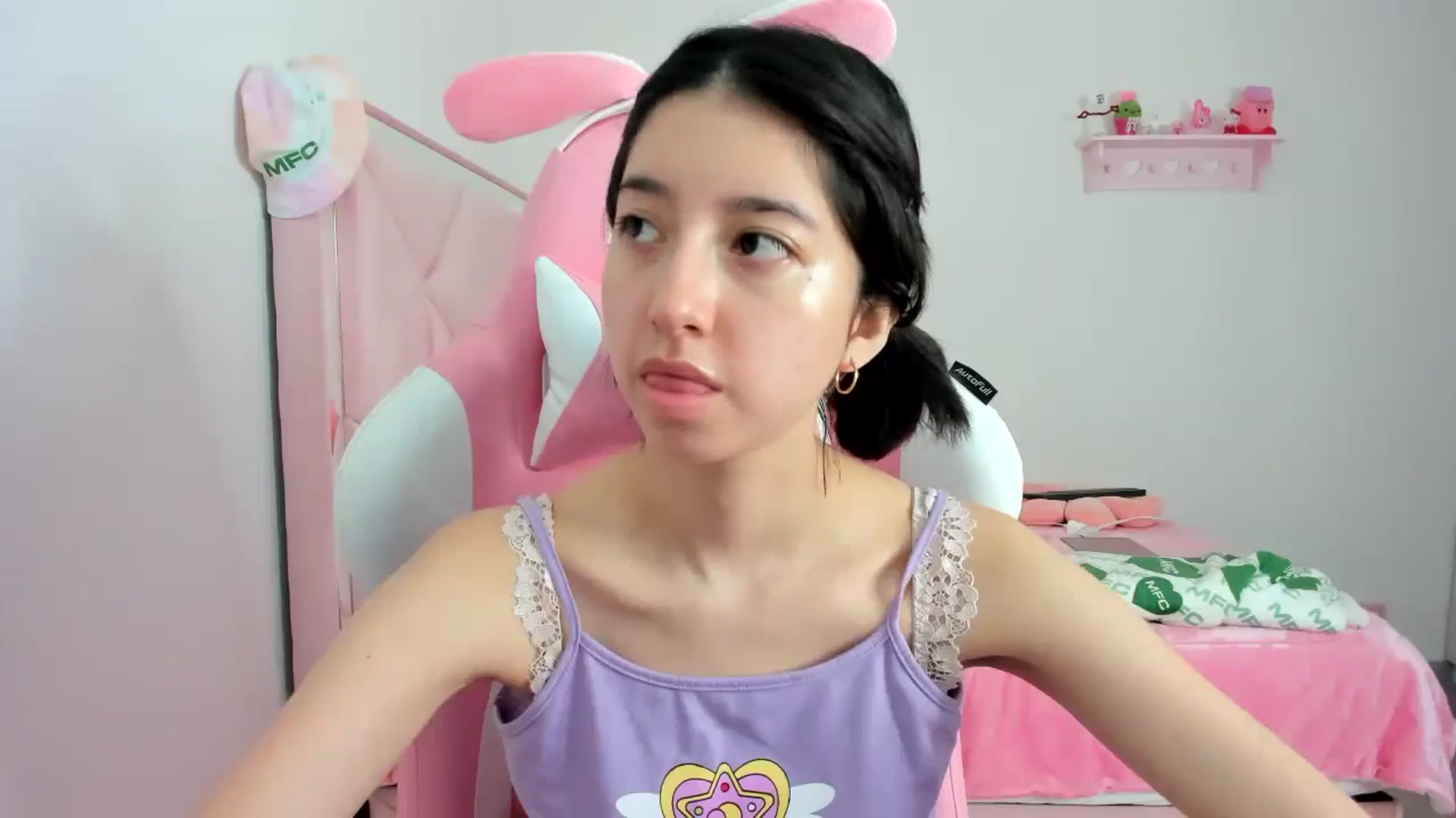 Gallery image thumbnail from Cherrycute666's myfreecams stream on, 02/07/2024, 15:47 image 10 of 20
