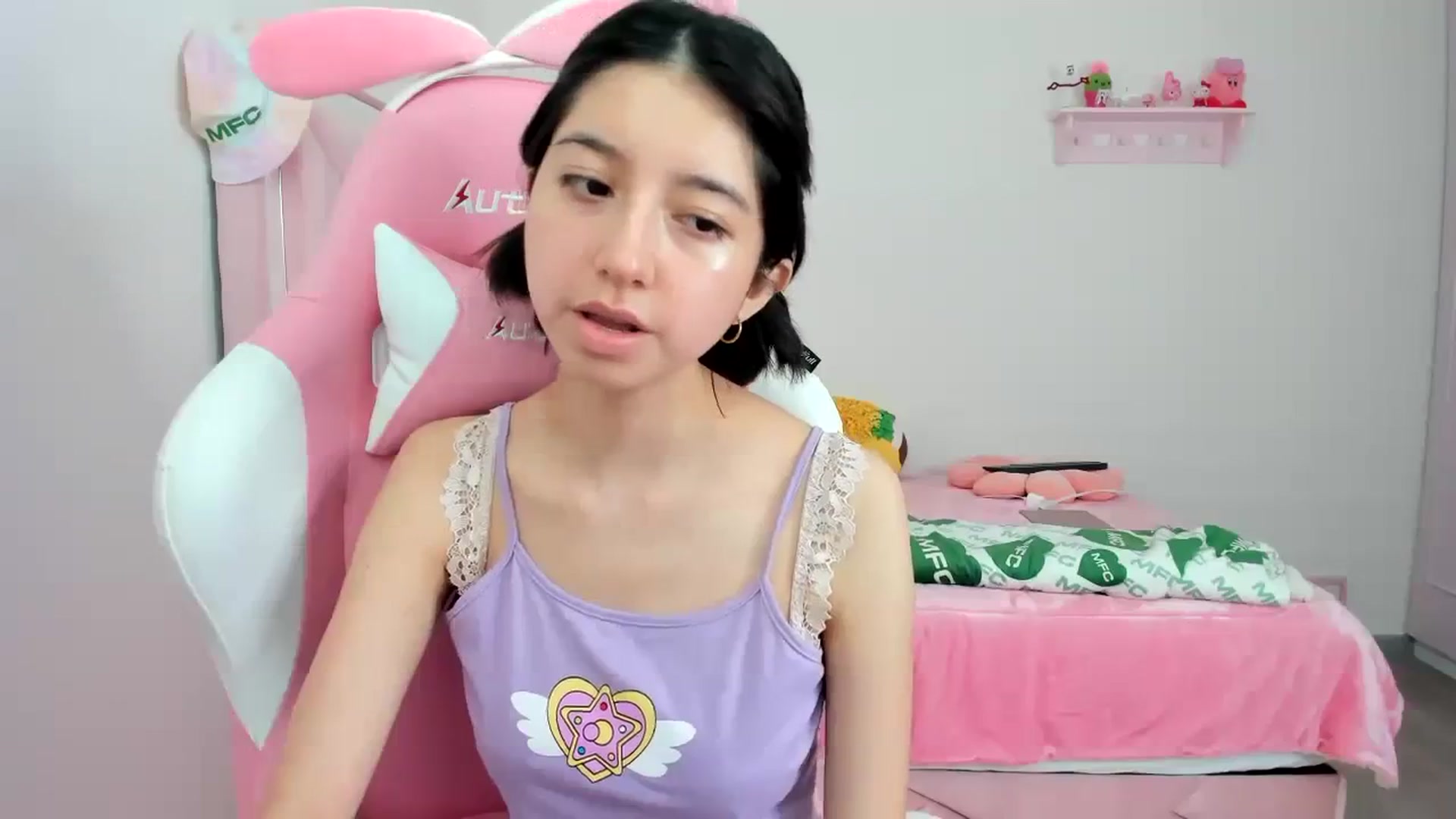 Gallery image thumbnail from Cherrycute666's myfreecams stream on, 02/07/2024, 16:21 image 14 of 20