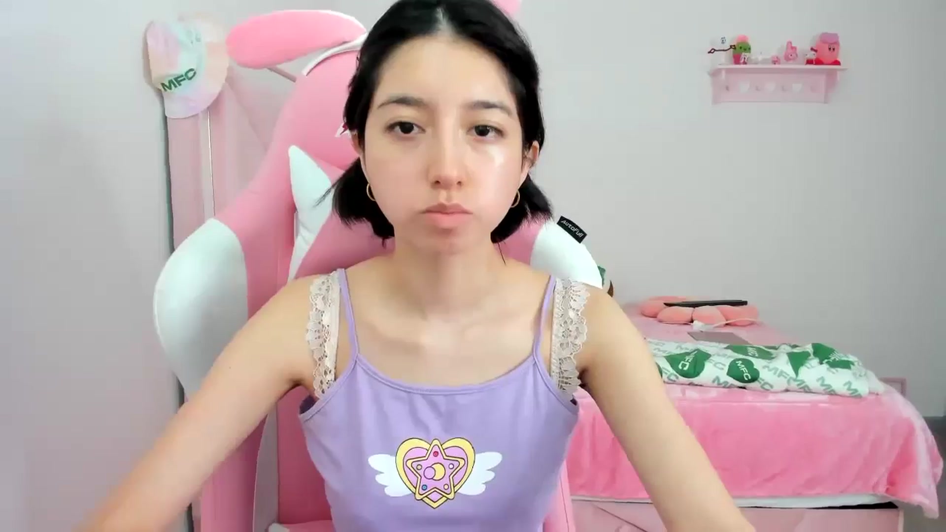 Gallery image thumbnail from Cherrycute666's myfreecams stream on, 02/07/2024, 16:21 image 15 of 20