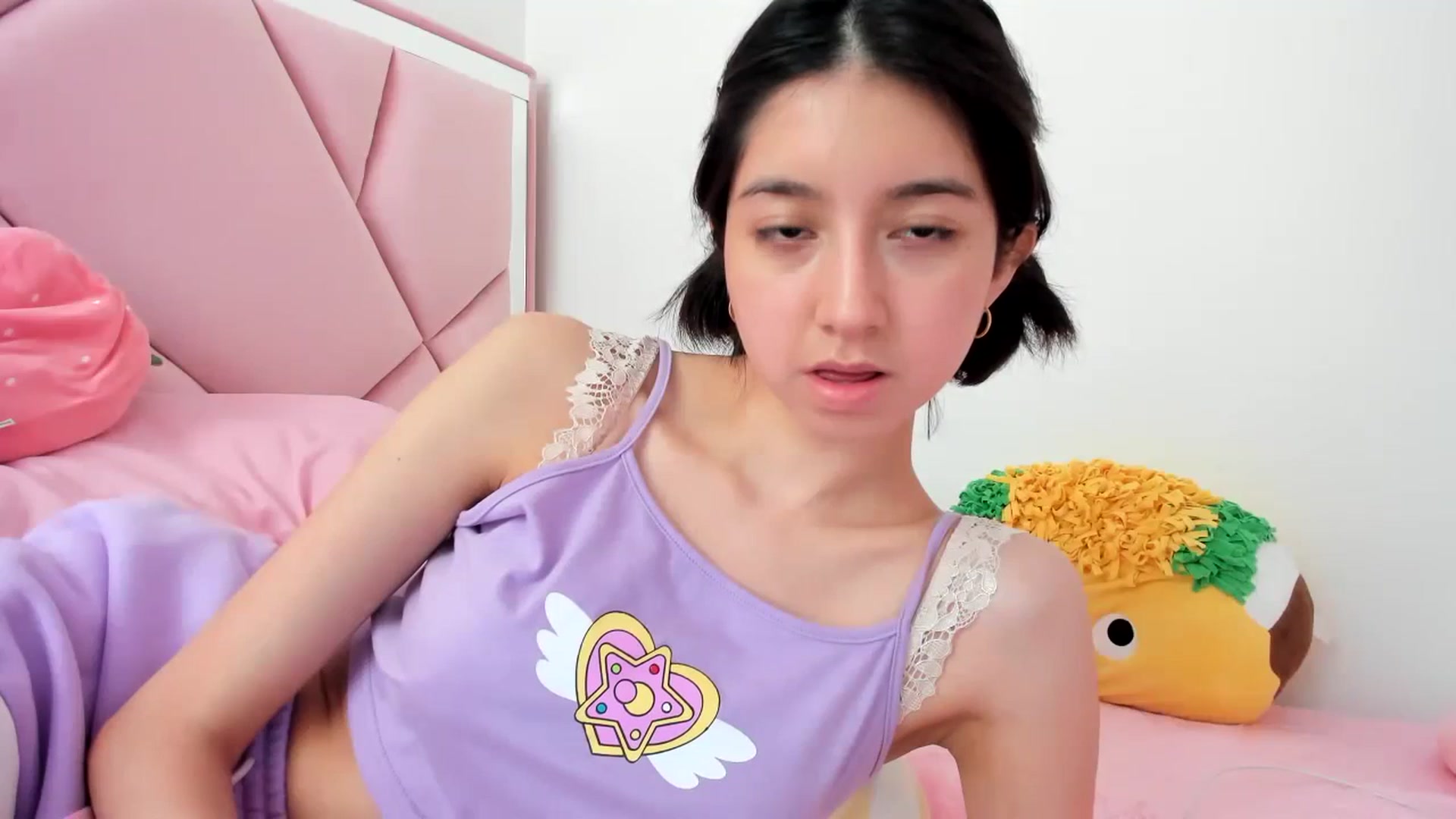 Gallery image thumbnail from Cherrycute666's myfreecams stream on, 02/07/2024, 17:41 image 16 of 20