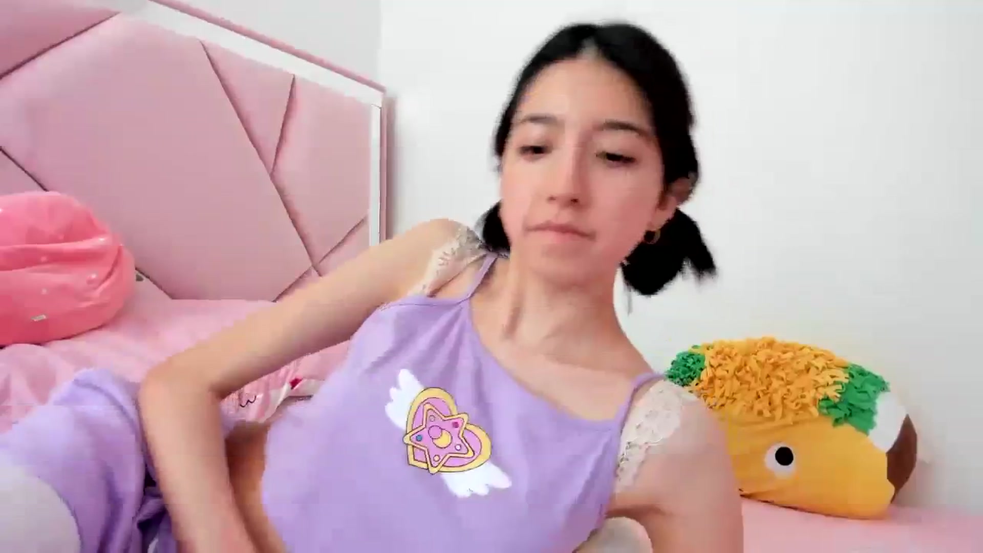 Gallery image thumbnail from Cherrycute666's myfreecams stream on, 02/07/2024, 17:41 image 17 of 20