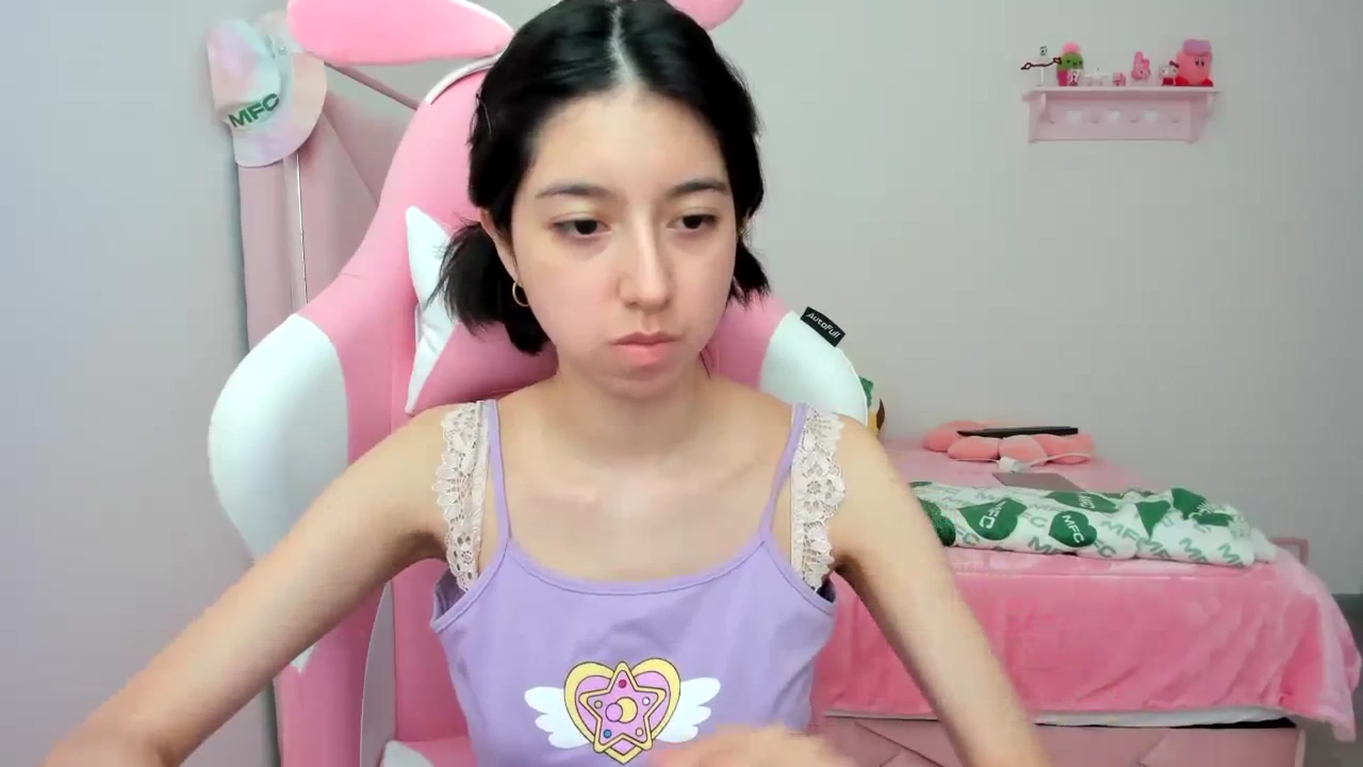 Gallery image thumbnail from Cherrycute666's myfreecams stream on, 02/07/2024, 17:41 image 9 of 20