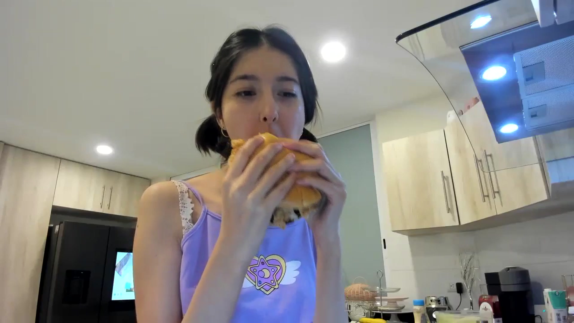 Gallery image thumbnail from Cherrycute666's myfreecams stream on, 02/08/2024, 03:56 image 5 of 20