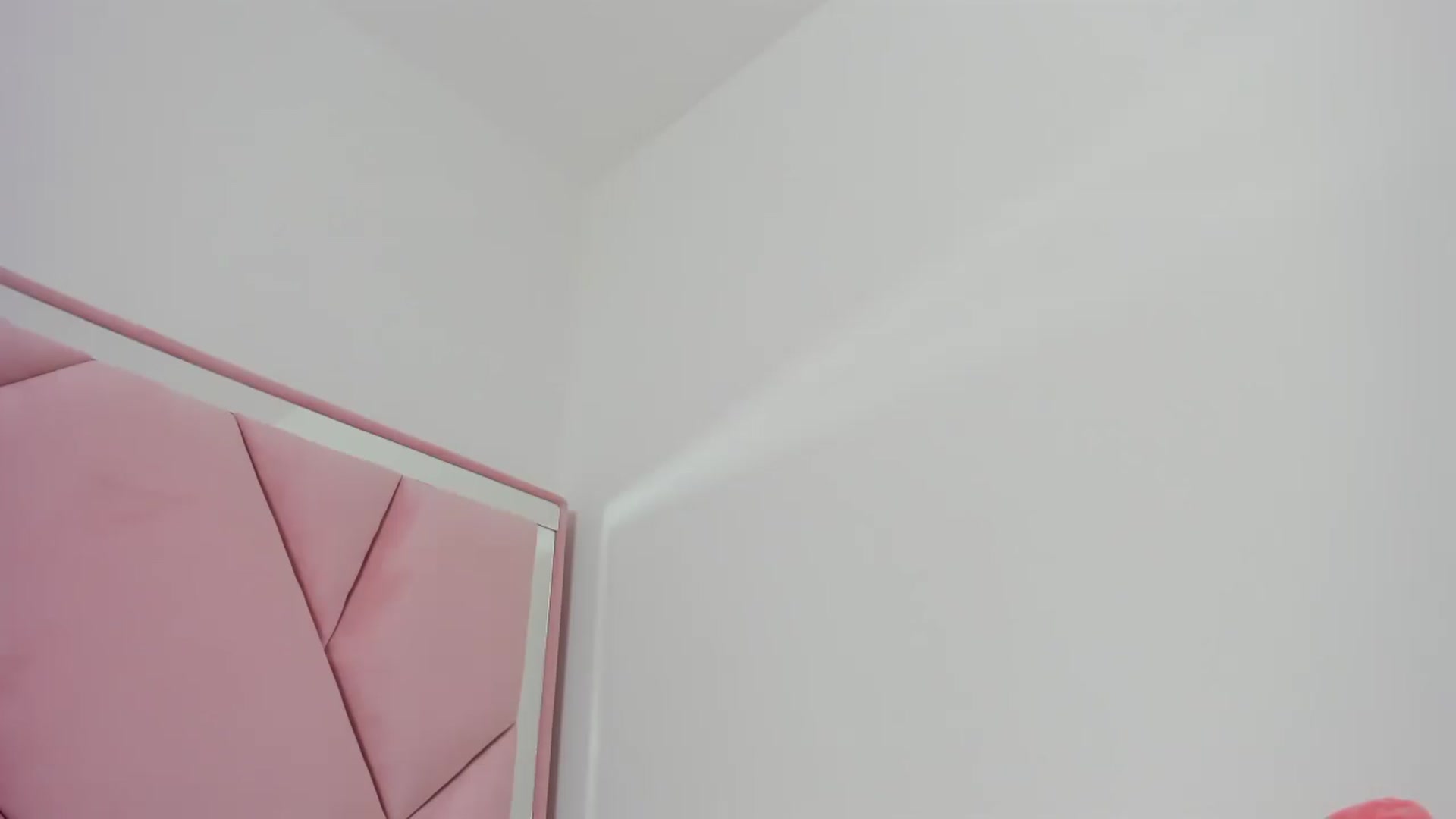 Gallery image thumbnail from Cherrycute666's myfreecams stream on, 02/08/2024, 03:56 image 13 of 20