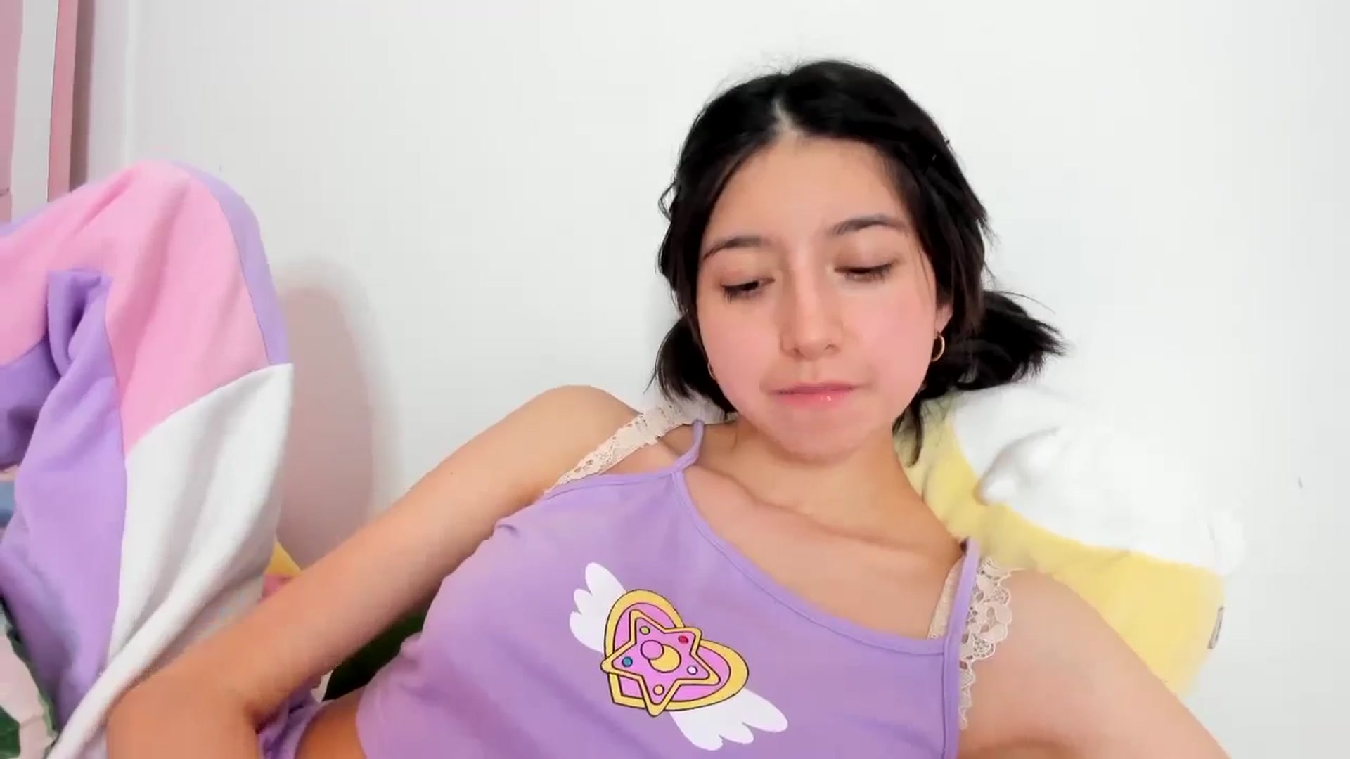 Gallery image thumbnail from Cherrycute666's myfreecams stream on, 02/08/2024, 06:21 image 8 of 20