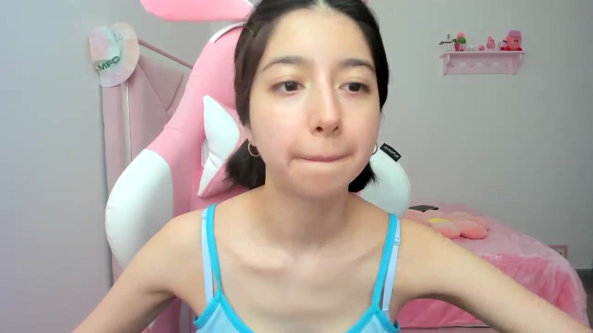 Gallery image thumbnail from Cherrycute666's myfreecams stream on, 02/08/2024, 19:57 image 9 of 20