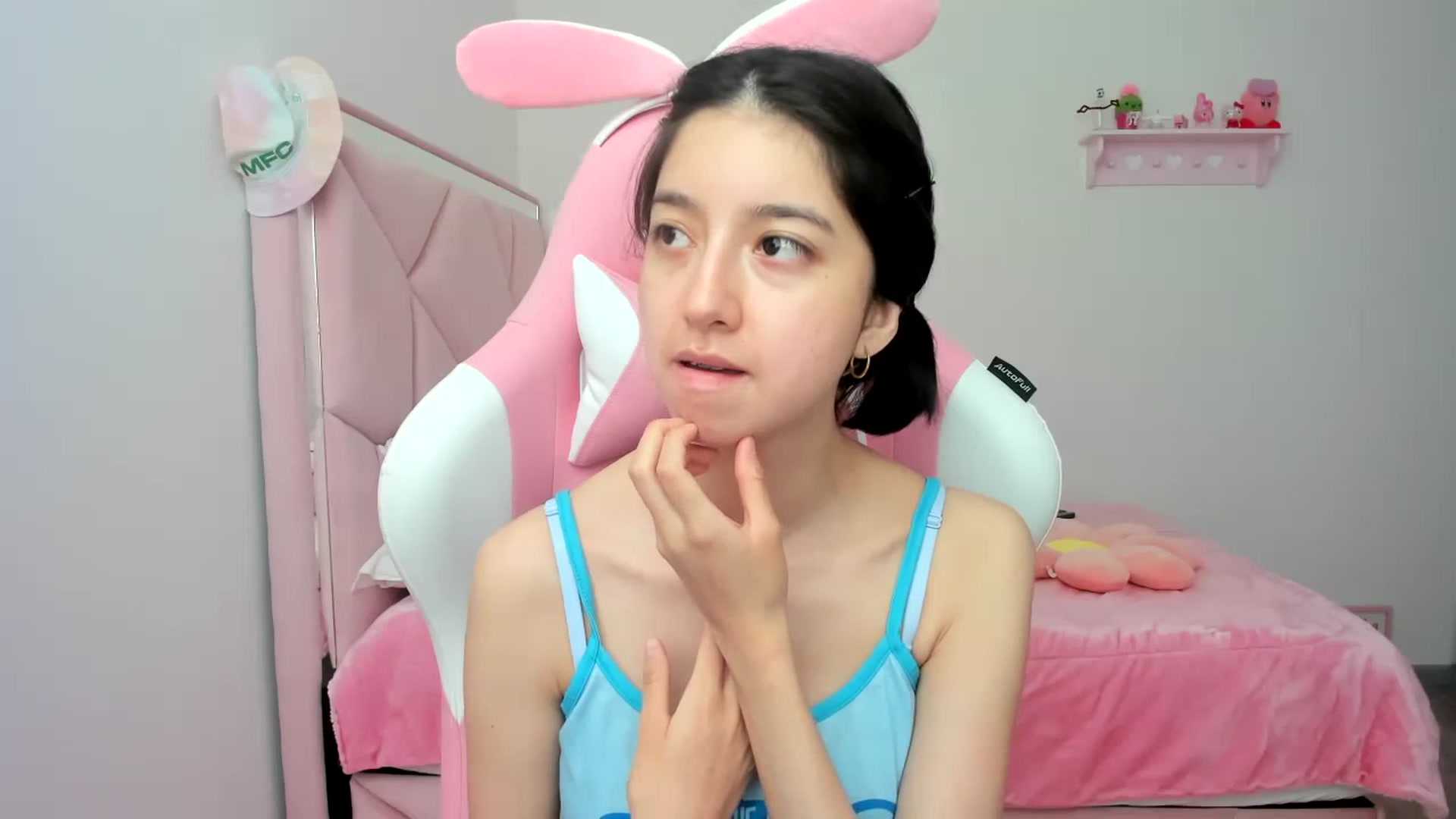 Gallery image thumbnail from Cherrycute666's myfreecams stream on, 02/08/2024, 19:57 image 4 of 20
