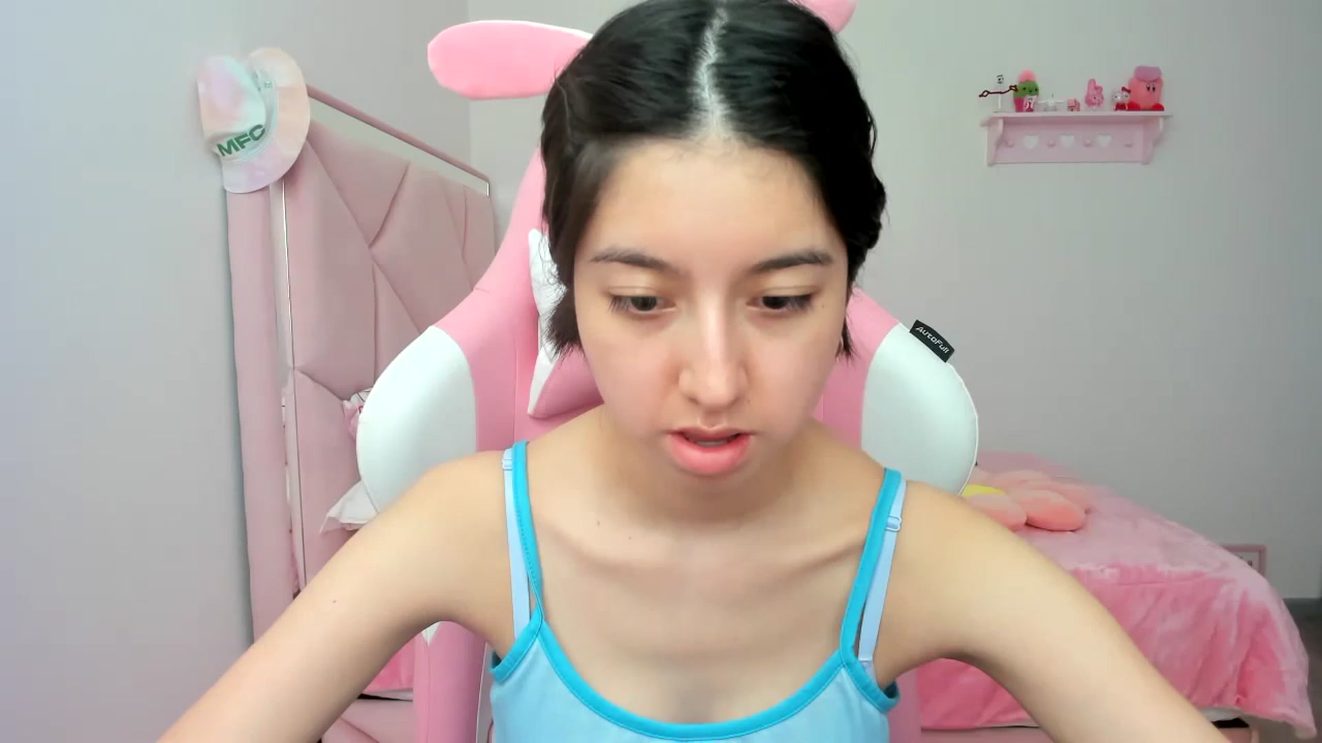 Gallery image thumbnail from Cherrycute666's myfreecams stream on, 02/08/2024, 19:57 image 8 of 20