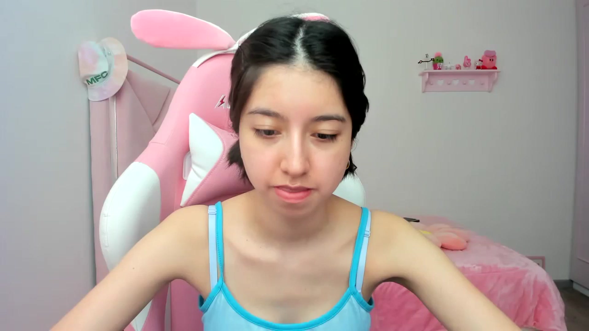 Gallery image thumbnail from Cherrycute666's myfreecams stream on, 02/08/2024, 19:57 image 17 of 20