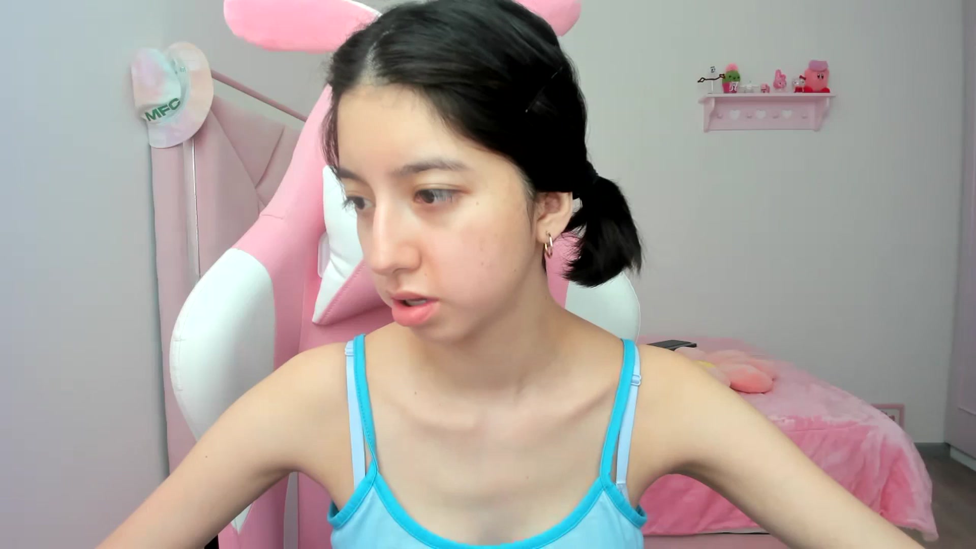 Gallery image thumbnail from Cherrycute666's myfreecams stream on, 02/08/2024, 19:57 image 10 of 20
