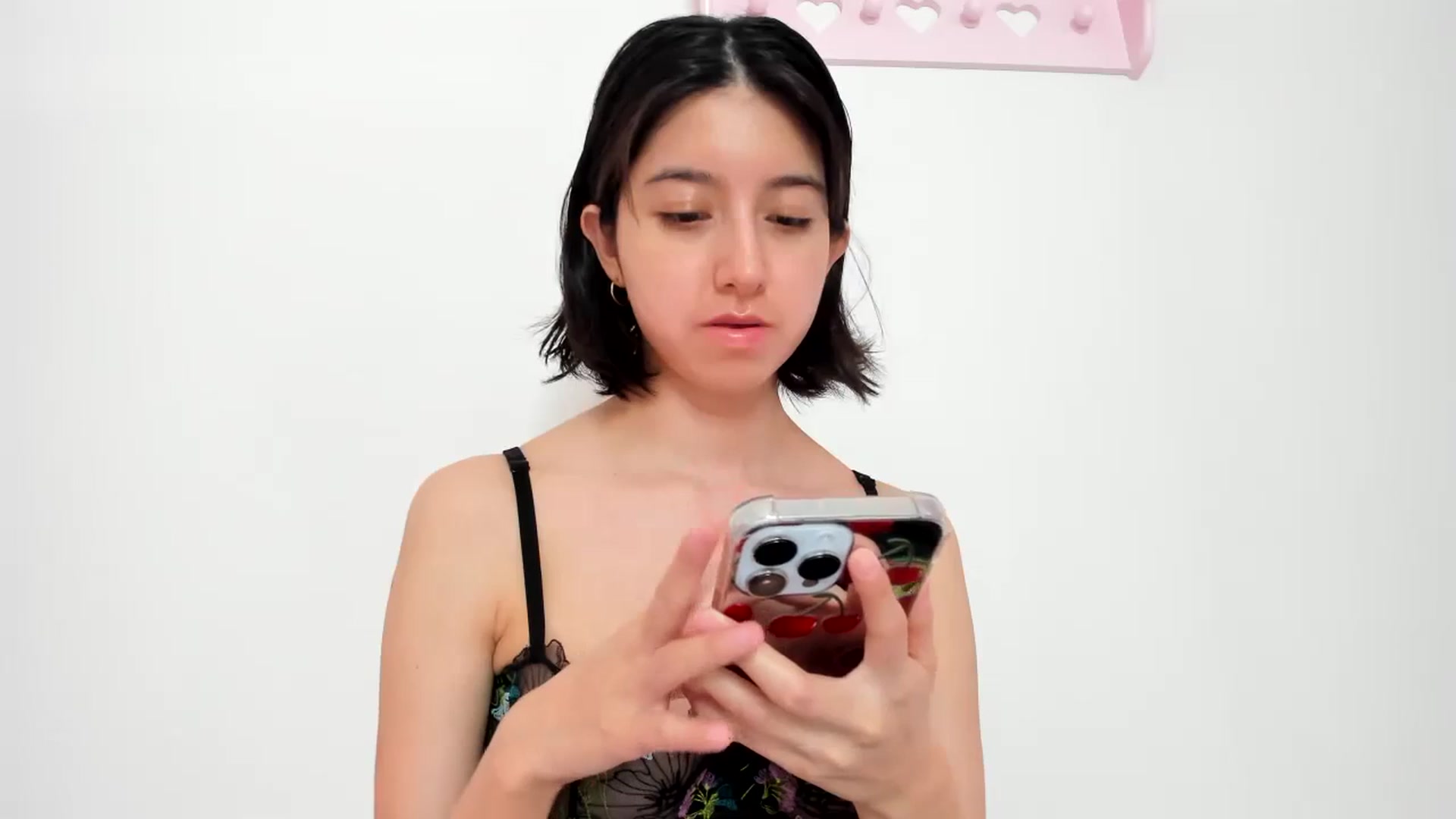 Gallery image thumbnail from Cherrycute666's myfreecams stream on, 02/09/2024, 07:57 image 18 of 20