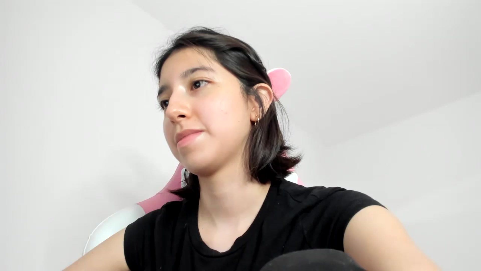 Gallery image thumbnail from Cherrycute666's myfreecams stream on, 02/10/2024, 02:48 image 1 of 20