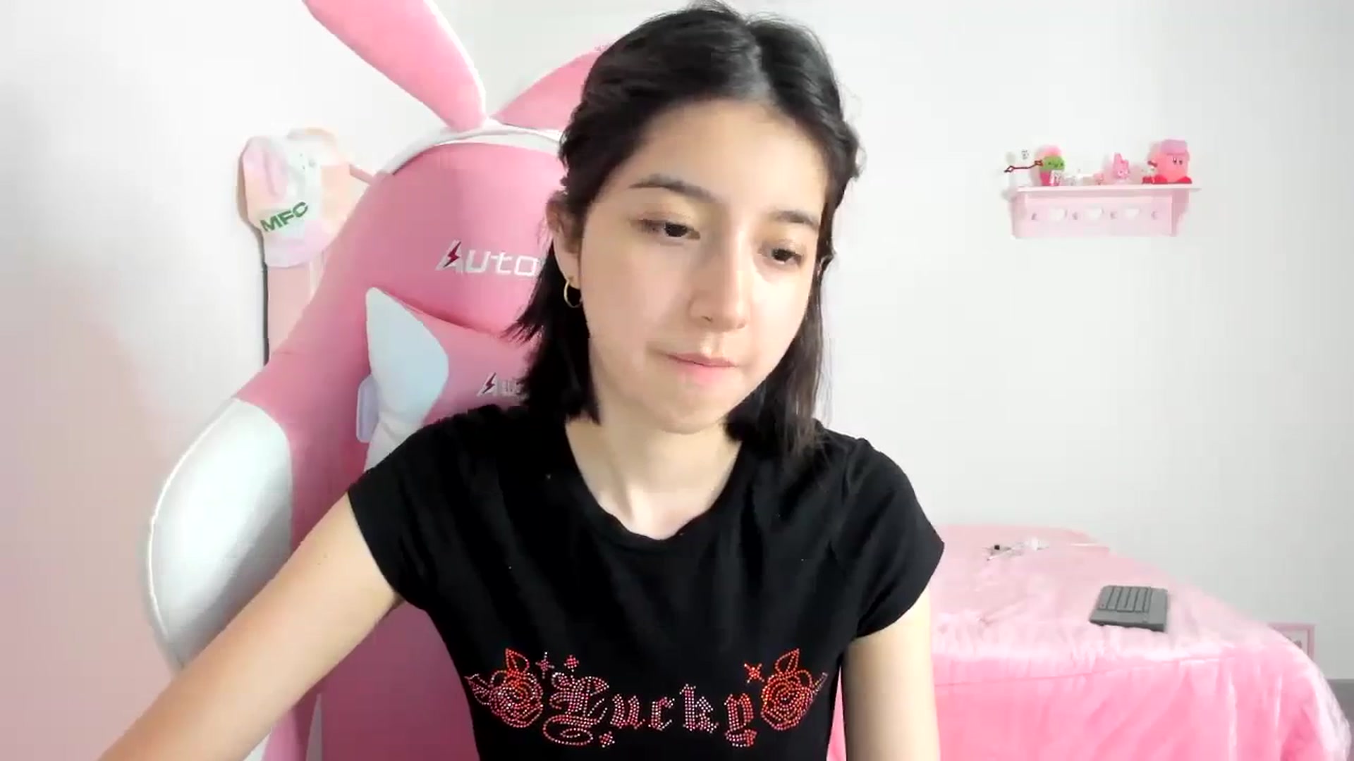 Gallery image thumbnail from Cherrycute666's myfreecams stream on, 02/10/2024, 02:48 image 5 of 20