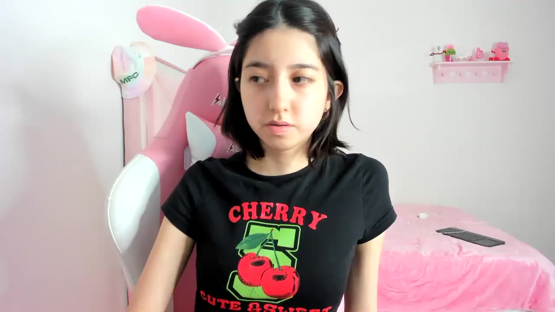 Gallery image thumbnail from Cherrycute666's myfreecams stream on, 02/11/2024, 06:17 image 14 of 20