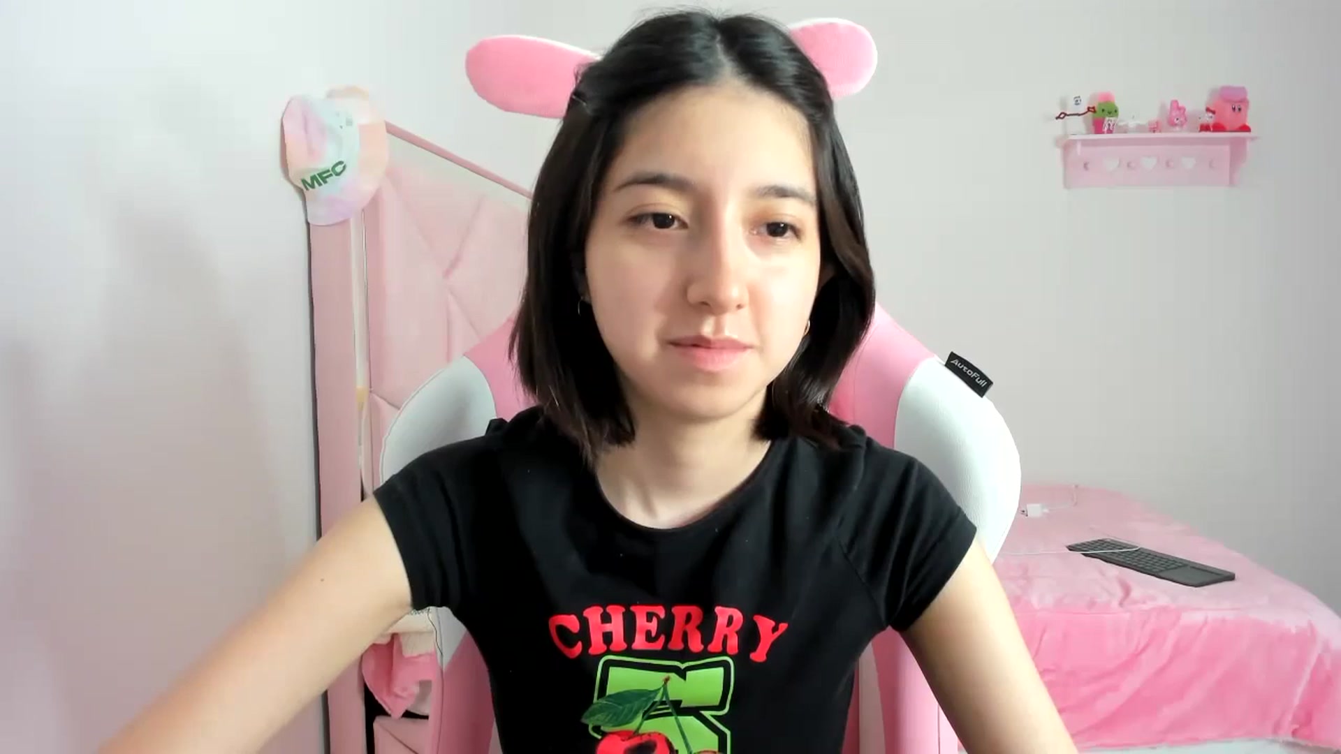 Gallery image thumbnail from Cherrycute666's myfreecams stream on, 02/11/2024, 06:17 image 4 of 20