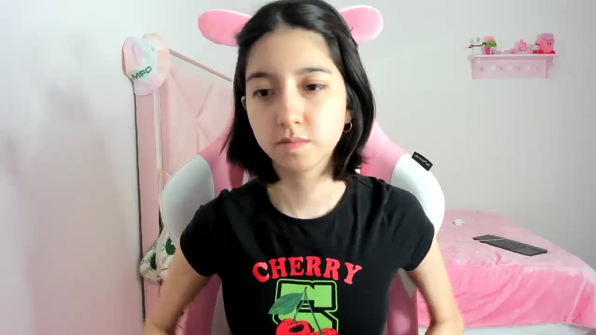 Gallery image thumbnail from Cherrycute666's myfreecams stream on, 02/11/2024, 06:17 image 10 of 20