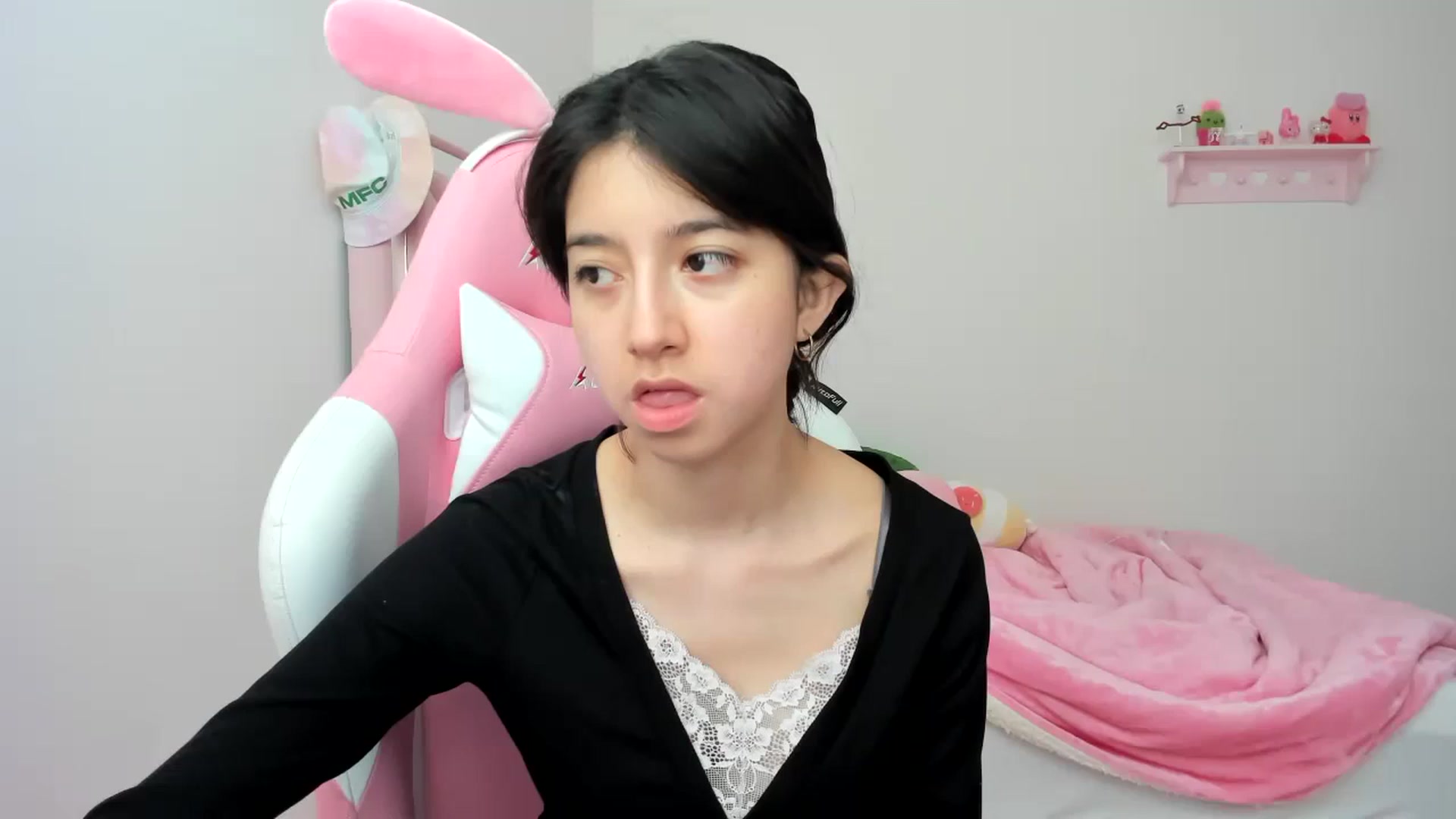 Gallery image thumbnail from Cherrycute666's myfreecams stream on, 02/11/2024, 19:07 image 4 of 20