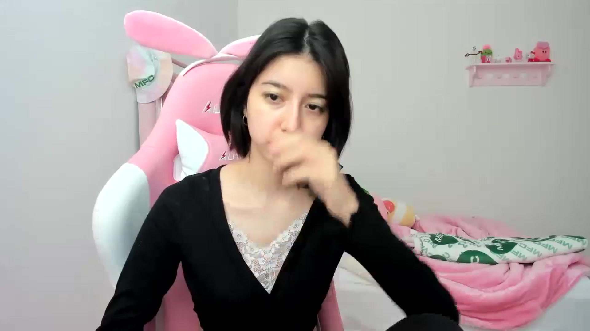 Gallery image thumbnail from Cherrycute666's myfreecams stream on, 02/11/2024, 19:07 image 16 of 20