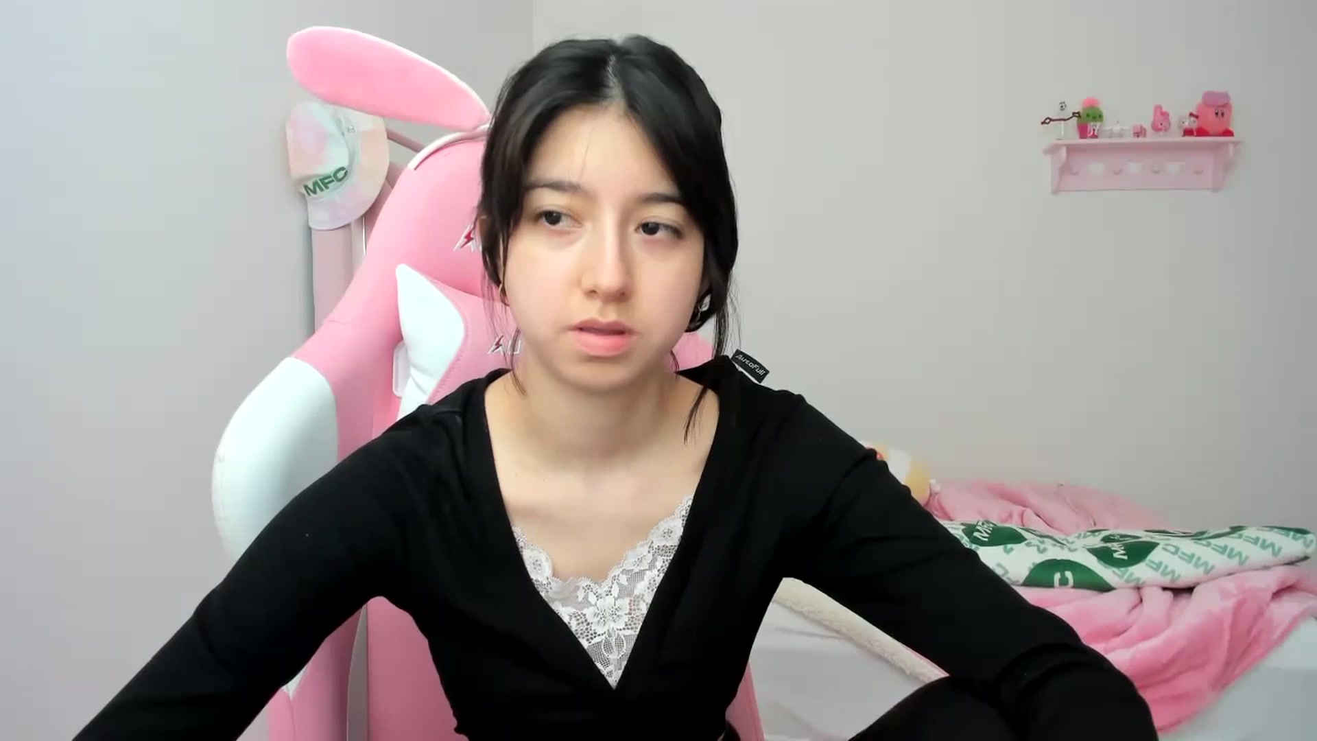 Gallery image thumbnail from Cherrycute666's myfreecams stream on, 02/11/2024, 19:07 image 10 of 20