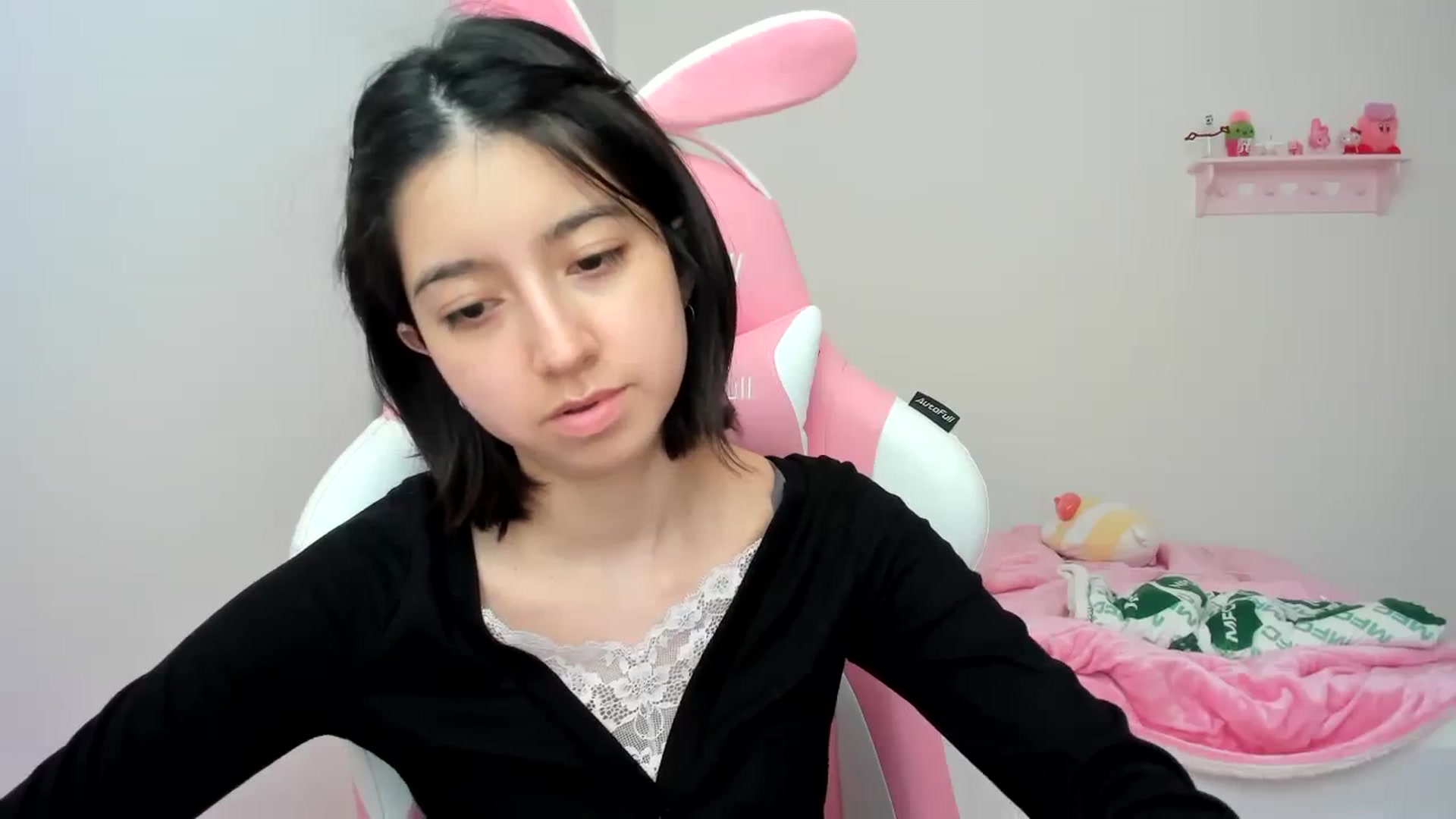 Gallery image thumbnail from Cherrycute666's myfreecams stream on, 02/12/2024, 24:05 image 11 of 20