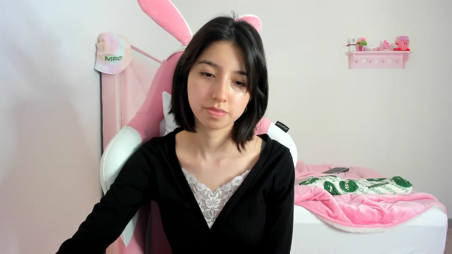 Gallery image thumbnail from Cherrycute666's myfreecams stream on, 02/12/2024, 06:26 image 7 of 20