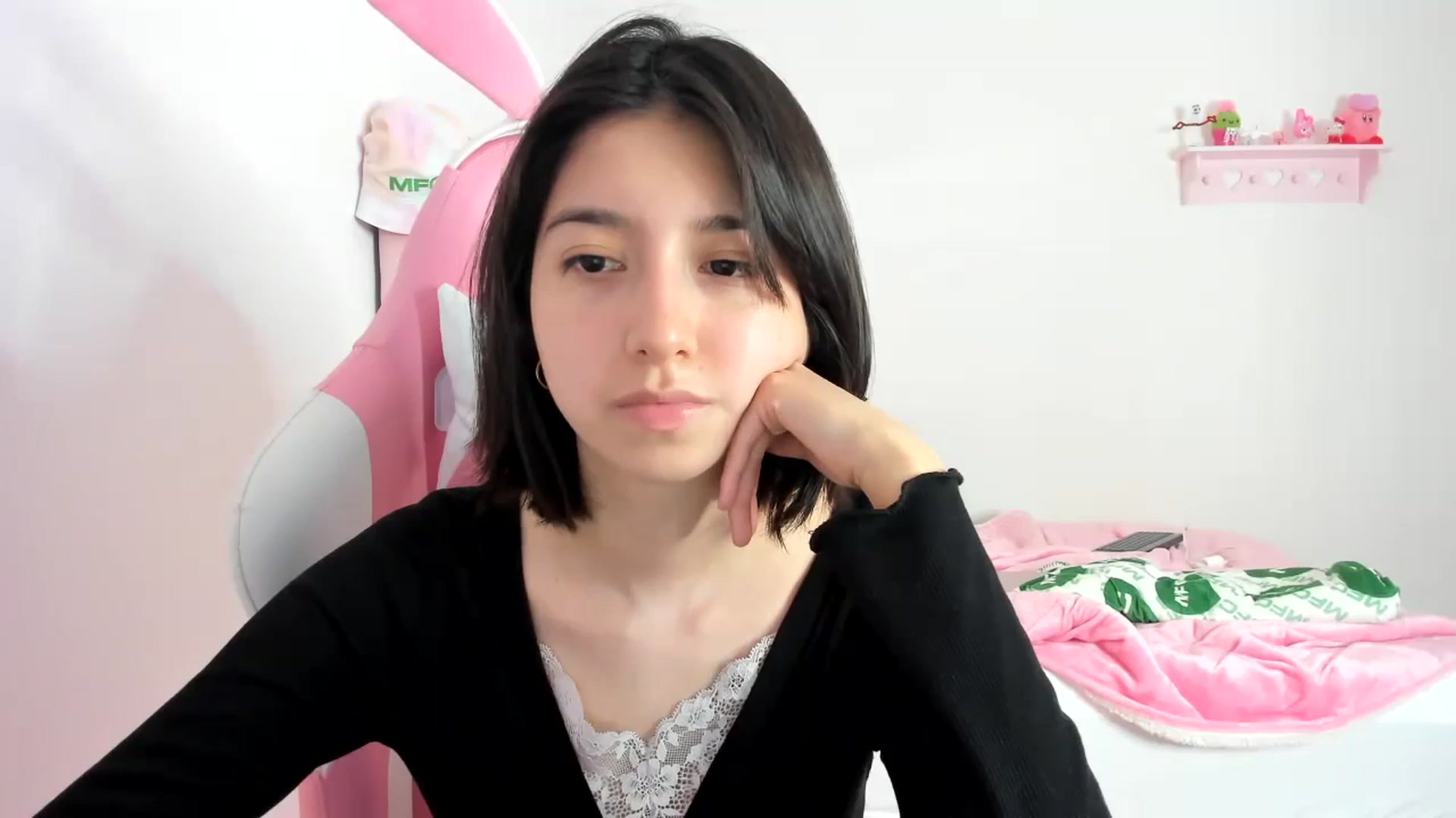 Gallery image thumbnail from Cherrycute666's myfreecams stream on, 02/12/2024, 09:03 image 15 of 20